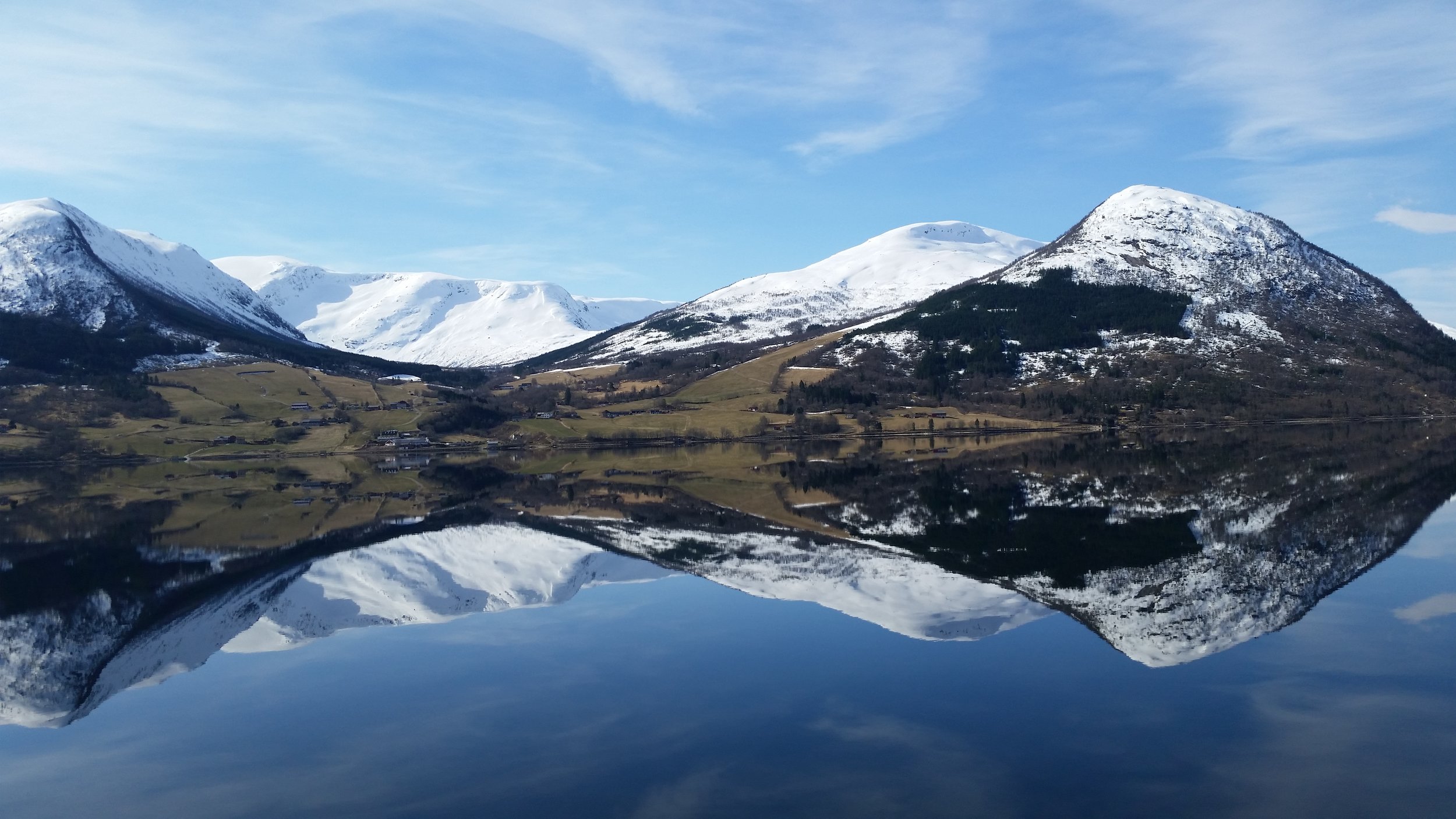 Framleis snø  i Jølster