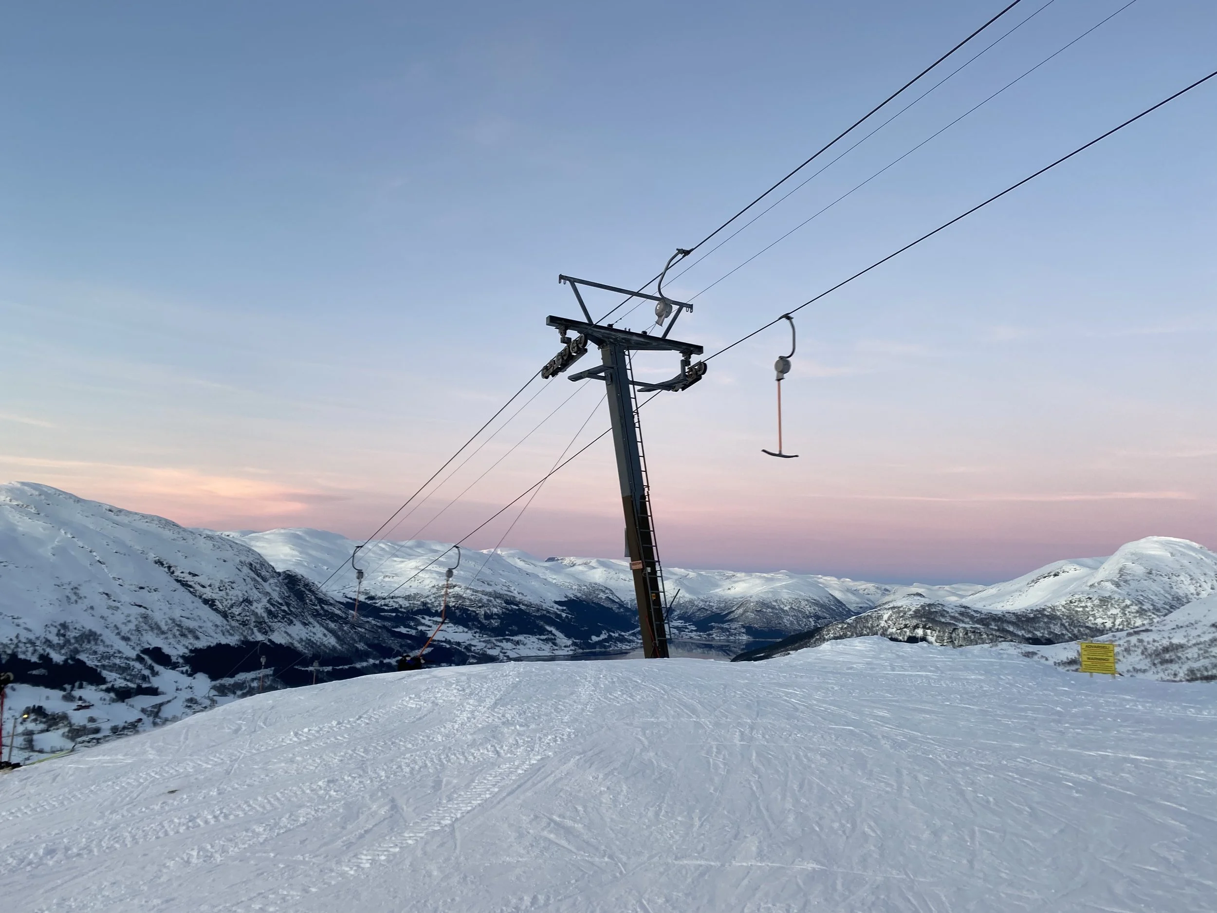 Endra opningstid fram mot påske