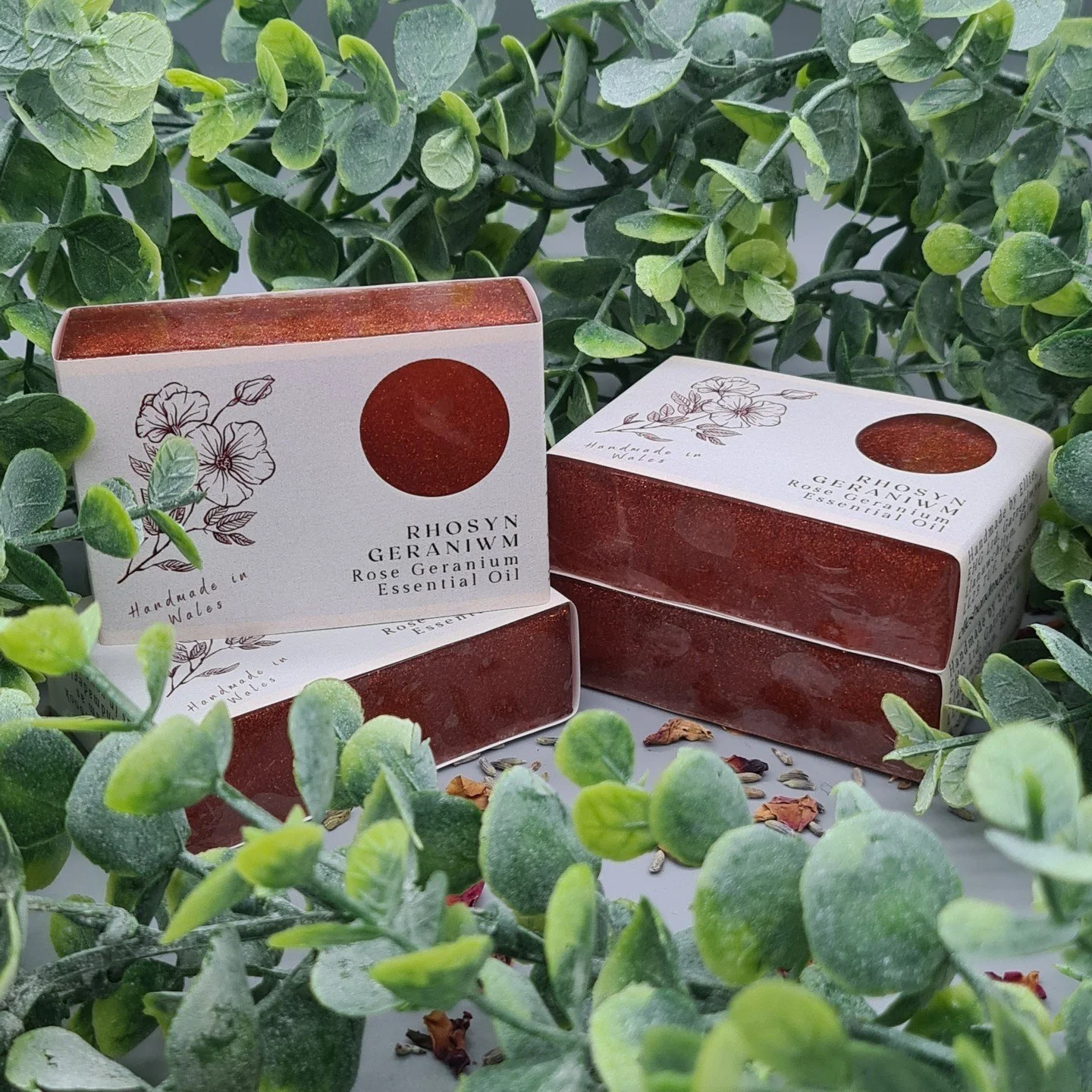 One of our Glycerin based soaps in the classic scent of Rose Geranium, infused with deep red Biodegradble Eco Sparks.

Available at www.derynwengifts.co.uk/shop-BLkVs/self-care/soap!
.
.
.
#homemadesoap #handmadesoap #giftbox #giftideas #giftingideas