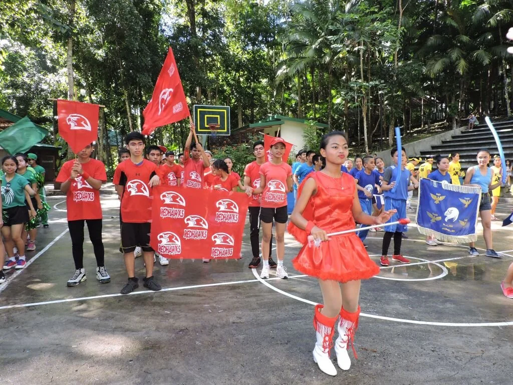 Teams-cheering-during-the-opening-program.jpg