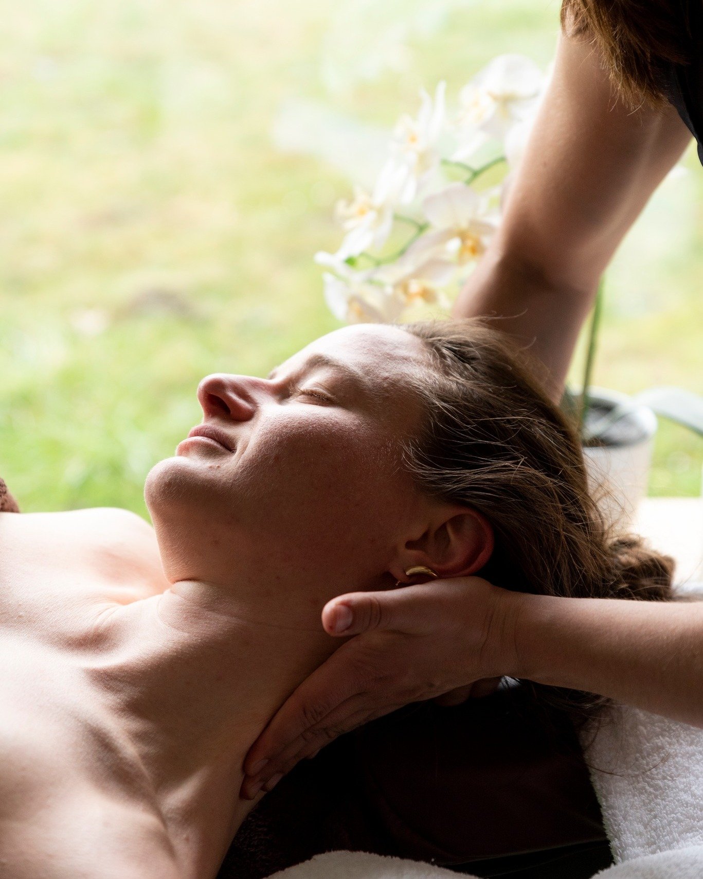 Release the pain, ease the tension, and melt away stress. At Massage 1936, it's what we do best... 

#verbier
#verbiermassage
#massage
#massagetherapy
#massagebenefits
#verbierski
#skiseason
#treatyourself
#selfcare
#recovery
#relax