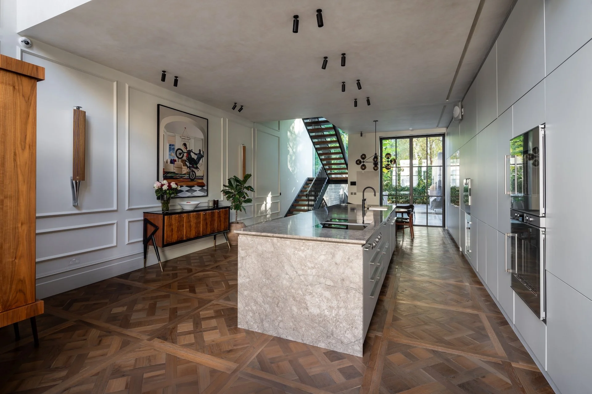 NOTTING HILL TOWNHOUSE
