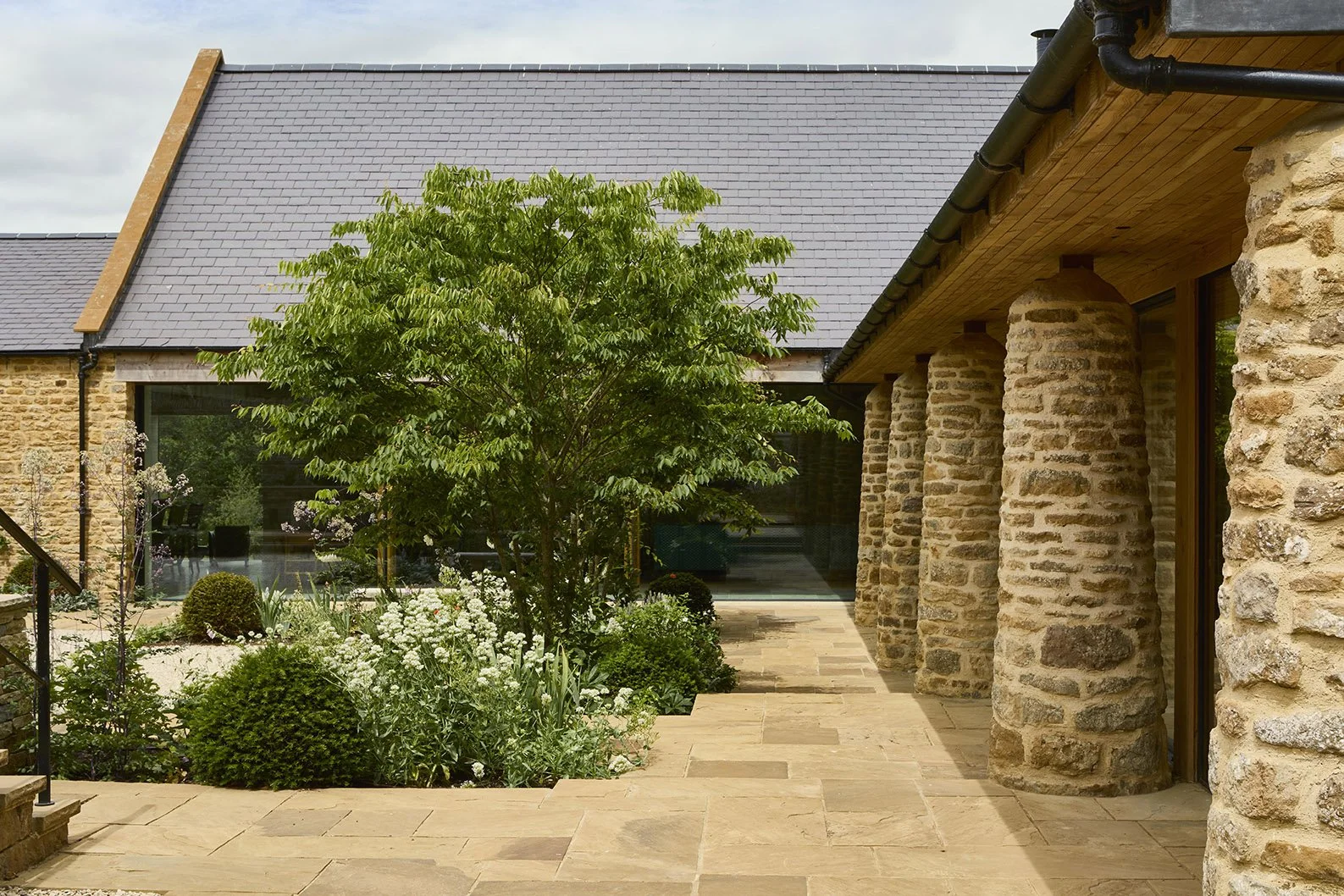 04_Oxfordshire Farmhouse.jpg