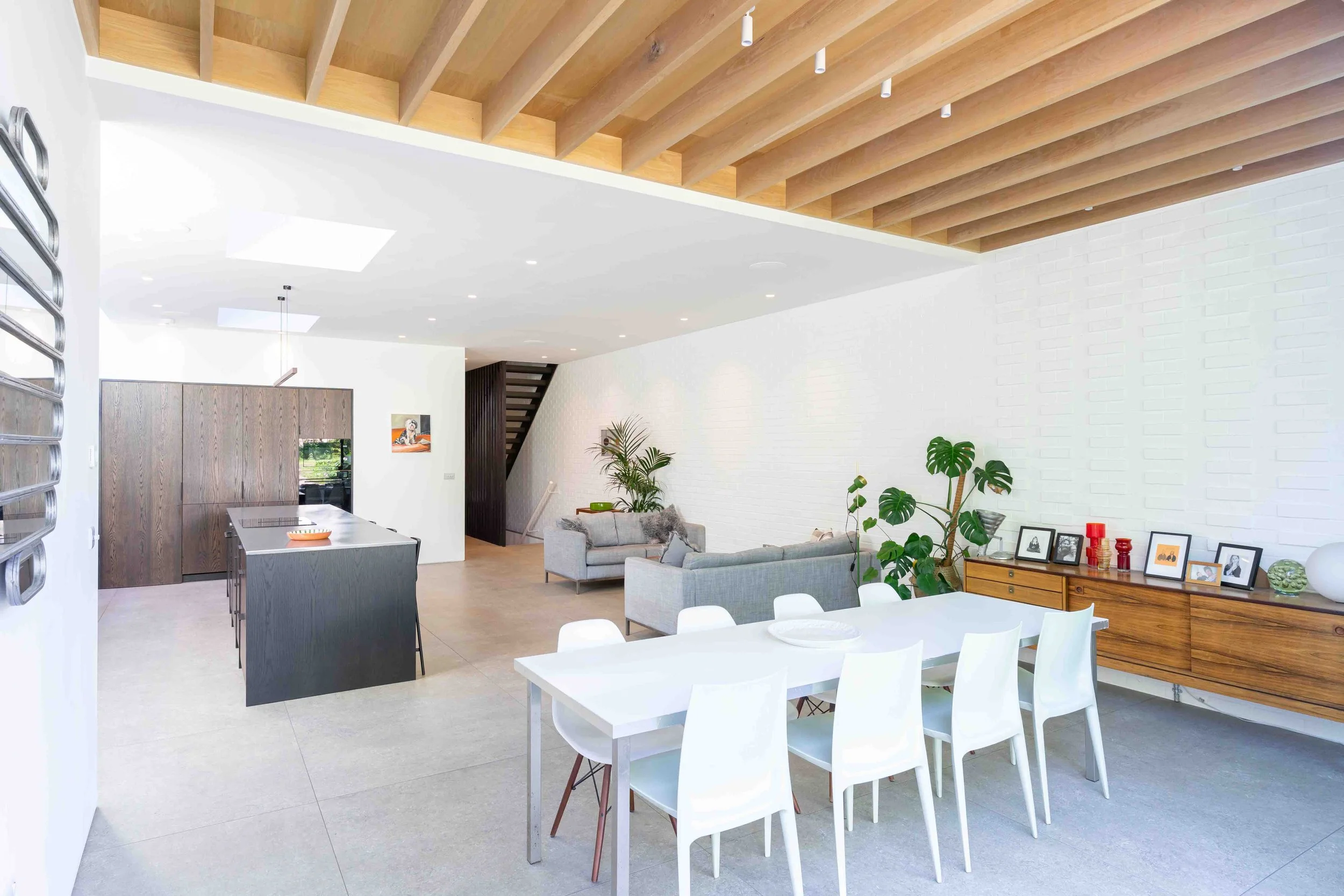 6 kitchen1.jpg