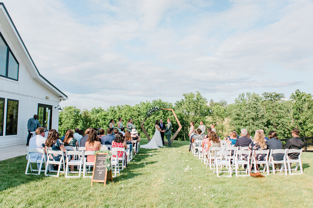 LanaMichael_Barn_at_WillowBrook_Leesburg_Washington_DC_VA_MD_Wedding_Photographer_AngelikaJohnsPhotography-5155.jpg