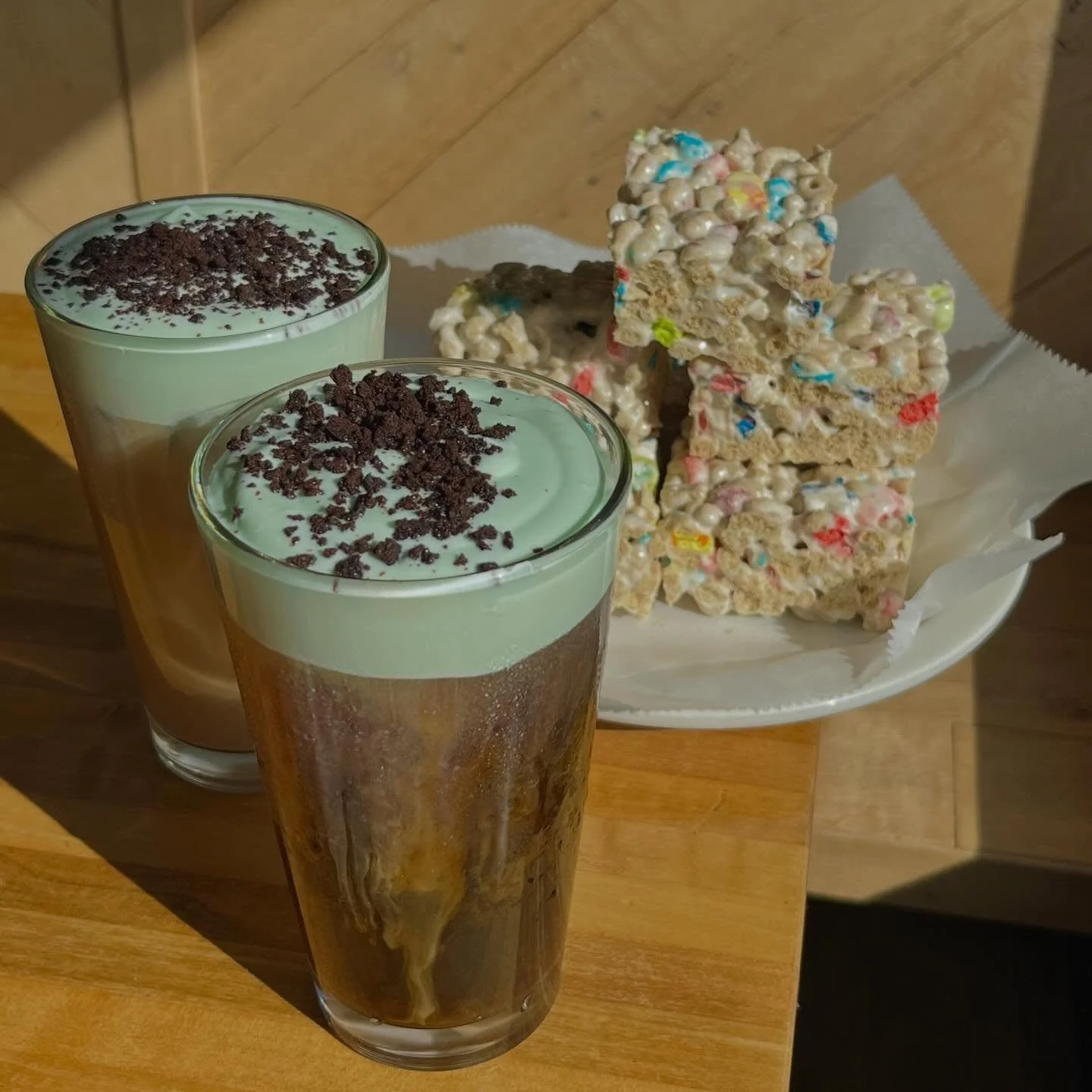 Happy St. Patricks day!!

come down and celebrate by grabbing our seasonal specials for March&hellip; 

⭐️ Mint Chip Cold Foam! 
Deliciously sweet with a peppermint punch! Topped with house make chocolate cake crumbles! 

⭐️ Irish Breakfast Tea Latte