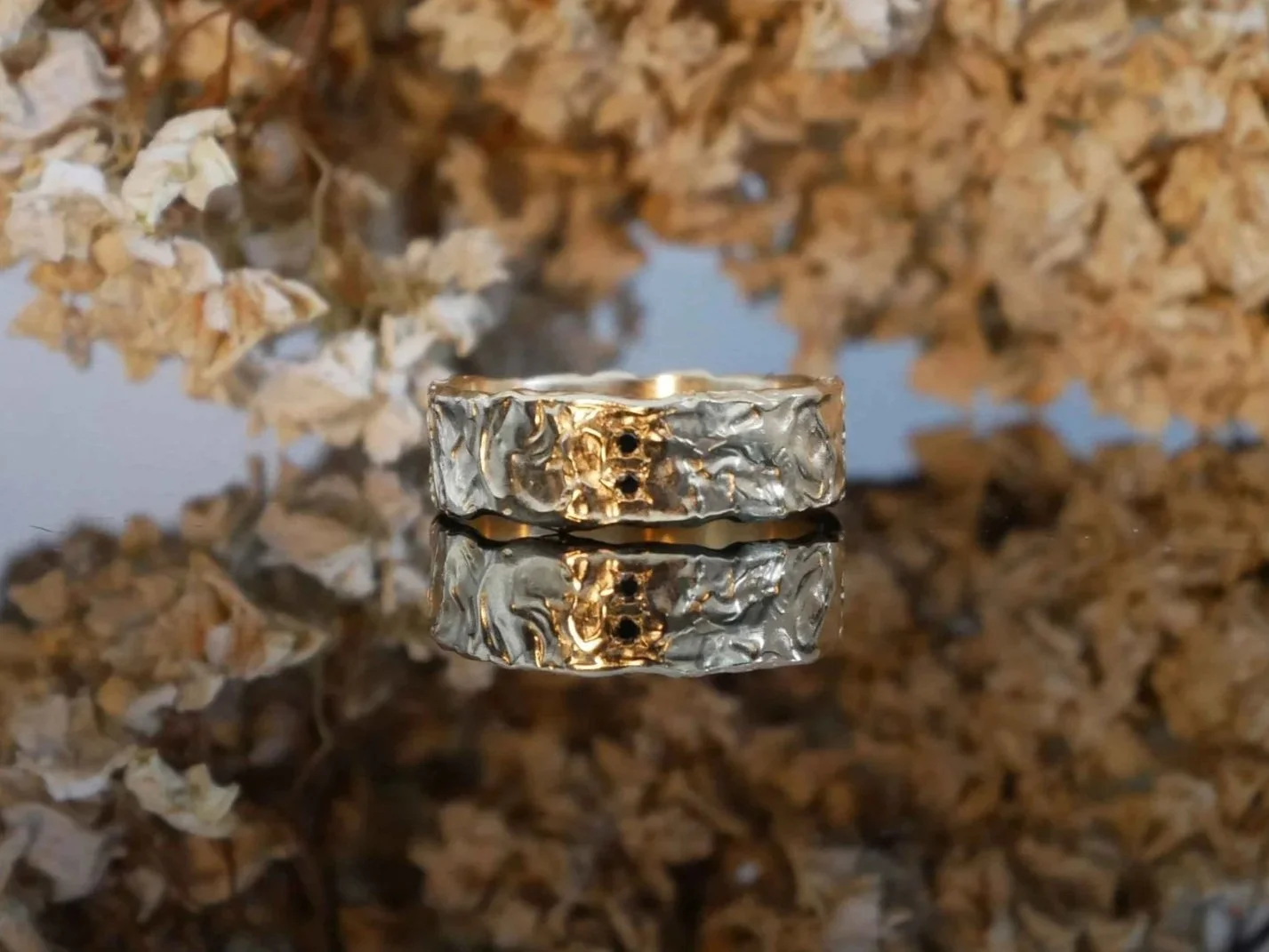 Bague de fiançailles homme en vermeil et sertie de diamants noirs