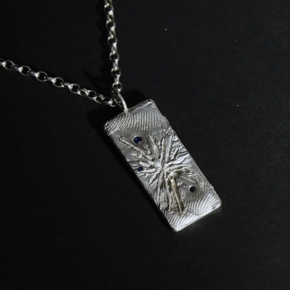 Collier sur-mesure serti de saphirs,  pour homme