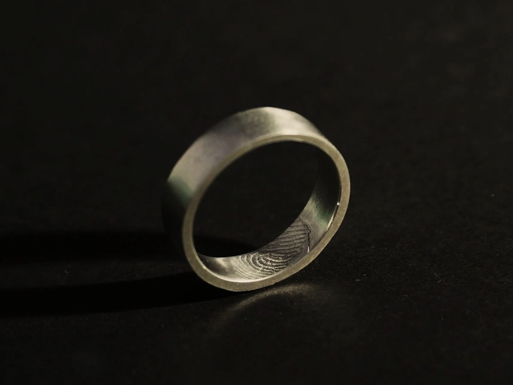 Anneau-empreinte-intérieur-argent-Atelier962-Manon-Fleury (4).JPG