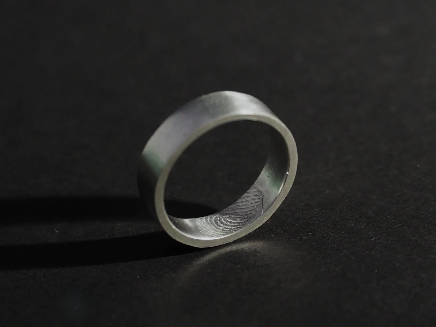 Anneau-empreinte-intérieur-argent-Atelier962-Manon-Fleury (4).JPG