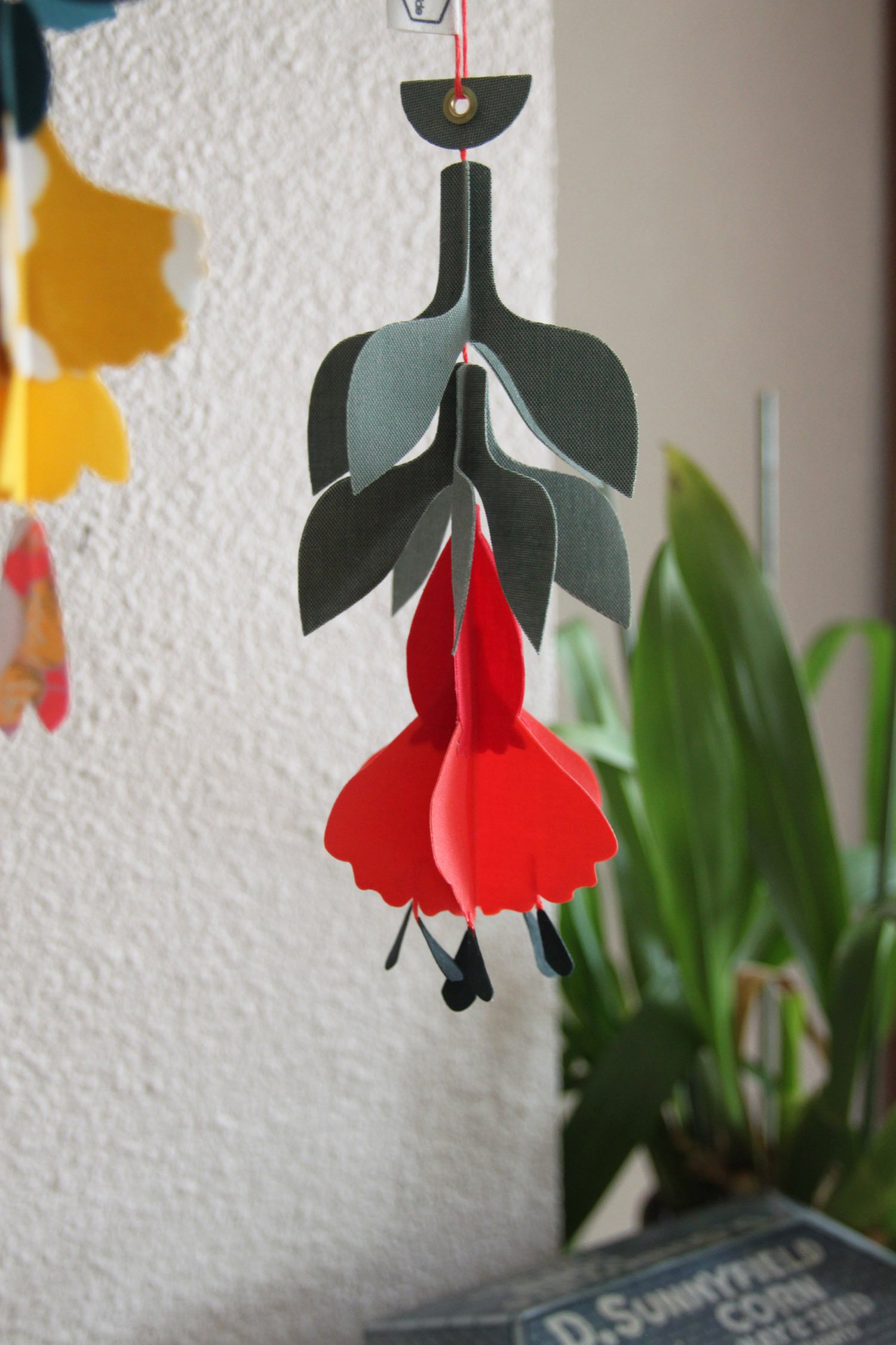 Fleurs à suspendre