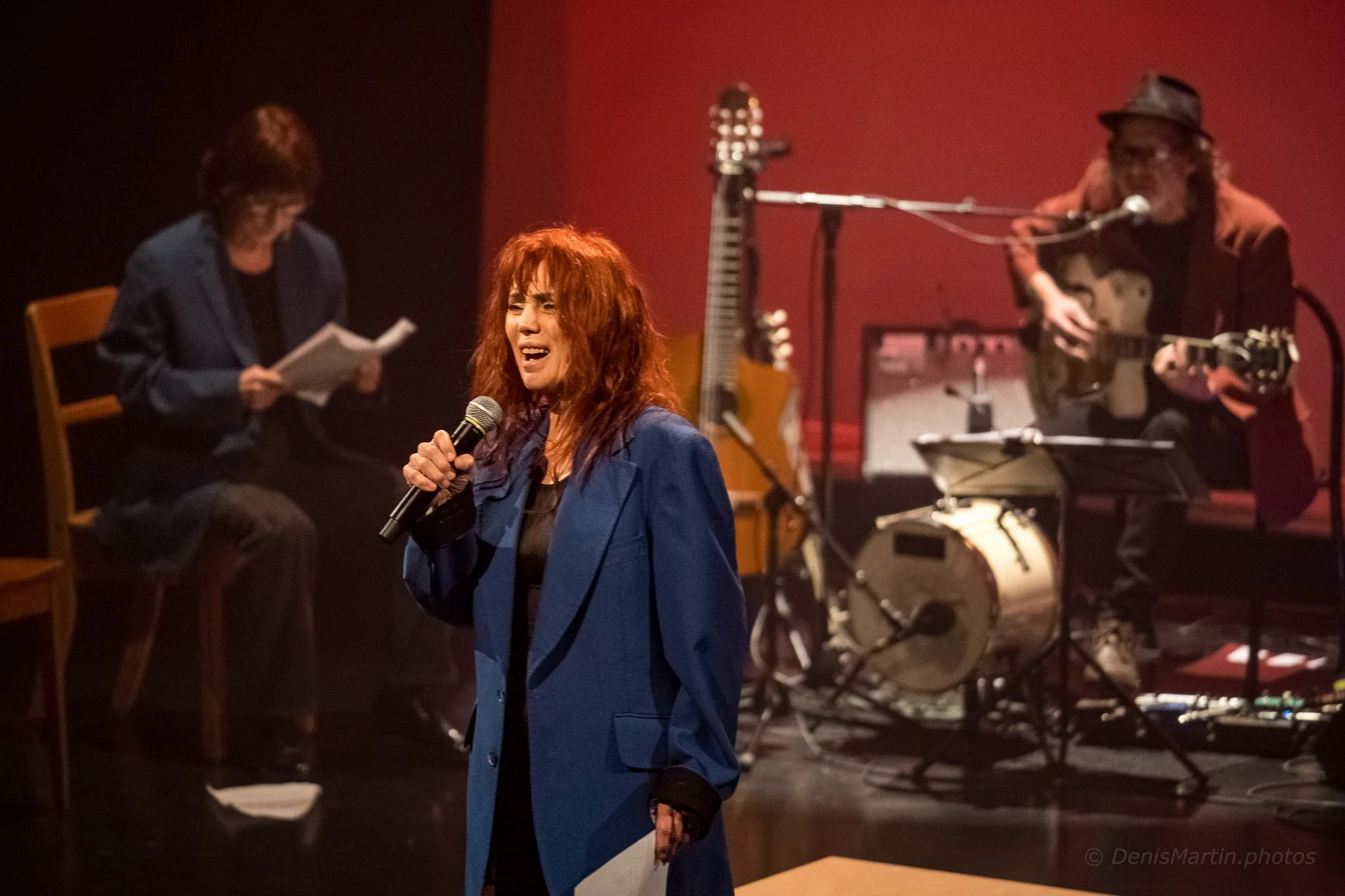 Cabaret Gauvreau !, sous la direction de Lorraine Pintal.  Avec: Julie Vincent, Jean-François Casabonne, Roger La Rue, Chloé Ste-Marie, Yves Desrosiers, Catherine Le Saunier