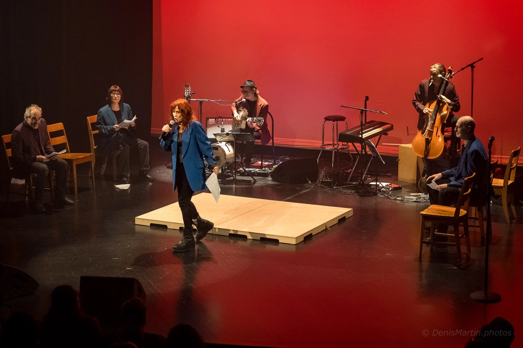 Cabaret Gauvreau !, sous la direction de Lorraine Pintal.  Avec: Julie Vincent, Jean-François Casabonne, Roger La Rue, Chloé Ste-Marie, Yves Desrosiers, Catherine Le Saunier