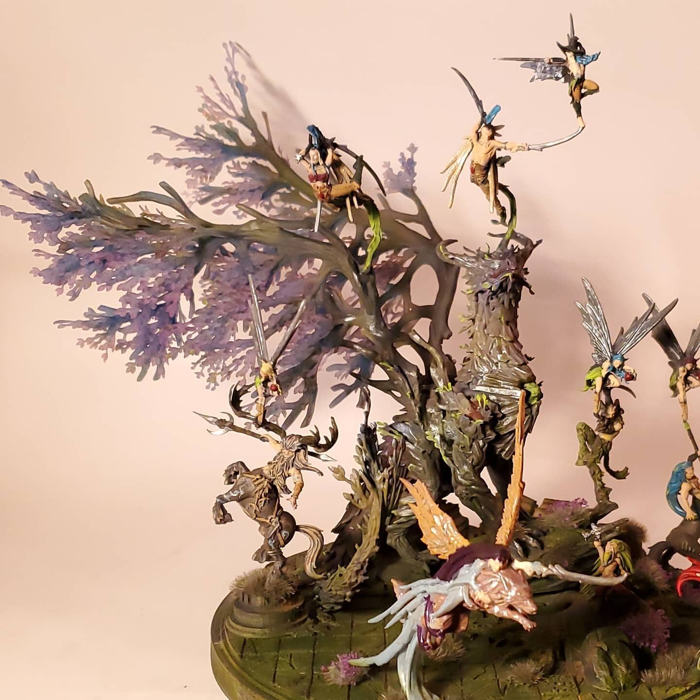 Just finished this diorama up. Man I love this hobby. Been in support hell for the last two weeks or I'd have done more personal painting and printing. #3dprinting #dragonart #dnd dragon is from @minimonstermayhem fey folk are from @ragingheroes and 