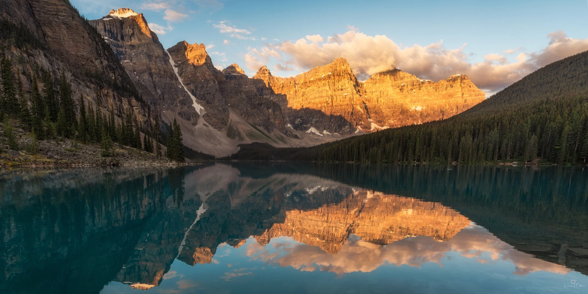 Moraine Lake sunrise pano image