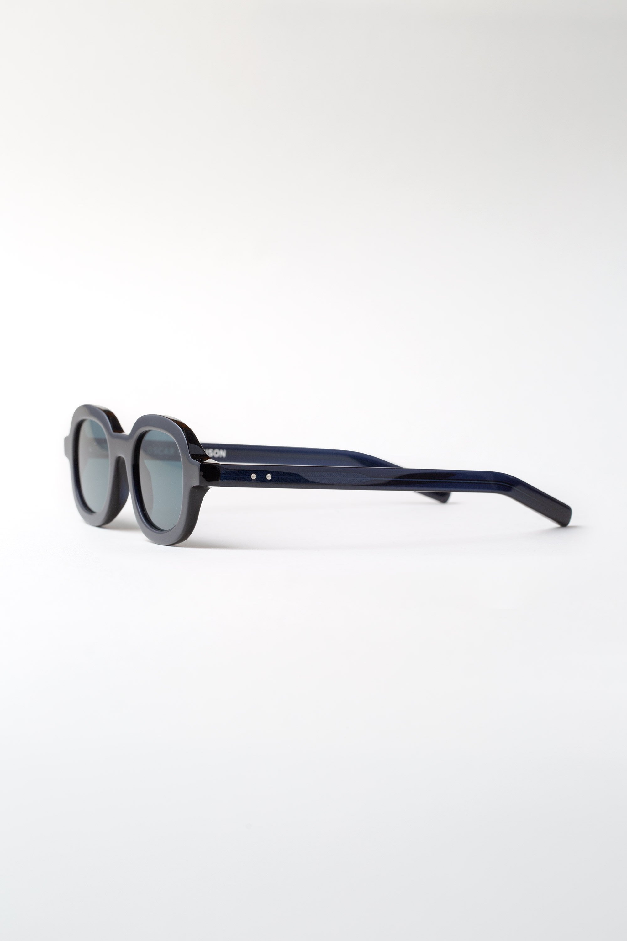 mark-om3-sunglasses-100-black-and-blue-2-sideview.jpg