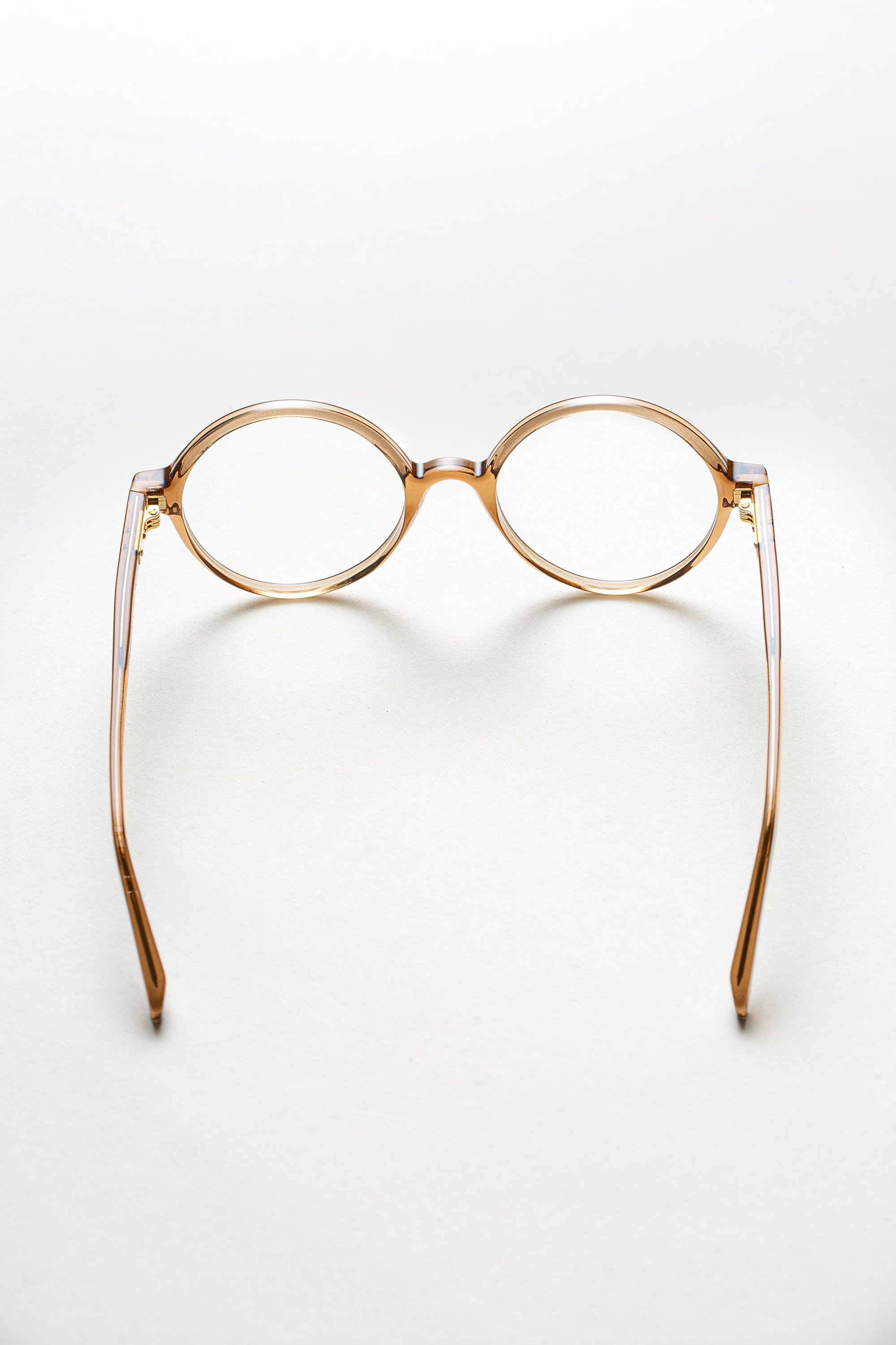 iris-10th-eyeglasses-2105-crystal-caramel-brown-3-backside.jpg