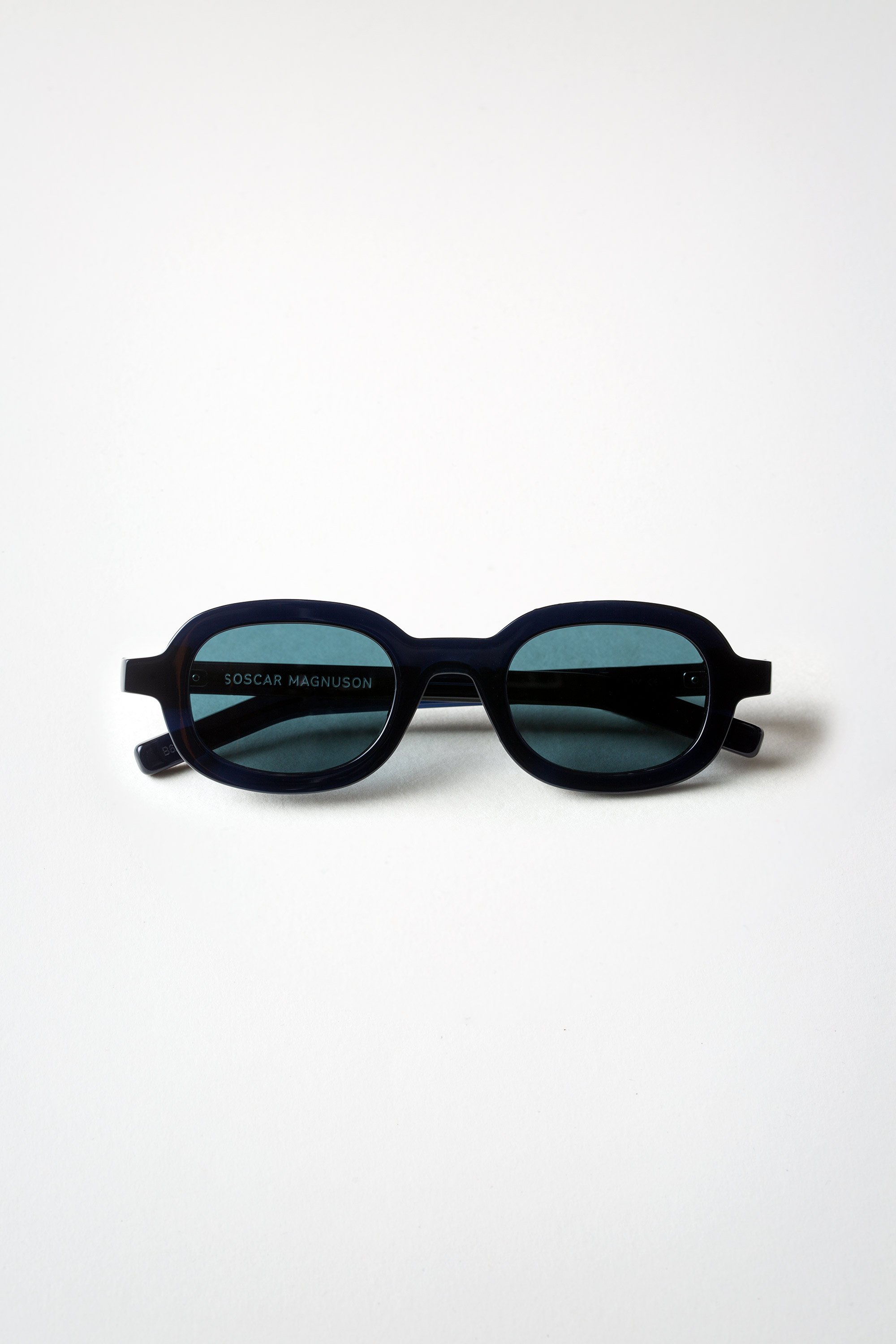 mark-om3-sunglasses-100-black-and-blue-1-frame.jpg
