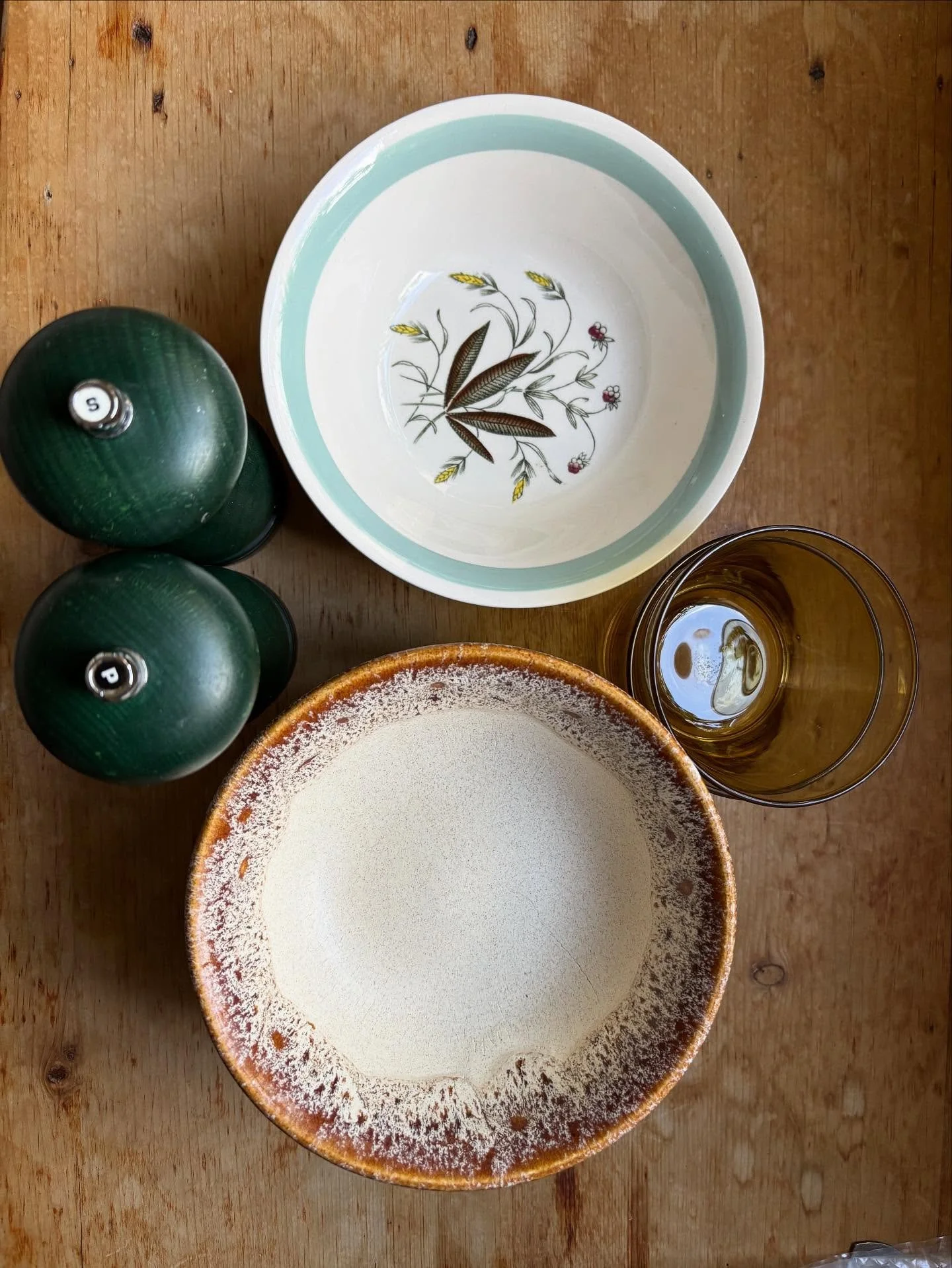 A little spattering of autumnal treats that I have available for tomorrow&rsquo;s market @pontcannavintagemarket 
This will be the last vintage market at @kingsroadyard until spring so be sure to pop by and have your fill.
@cardiffmetdieteticsociety 