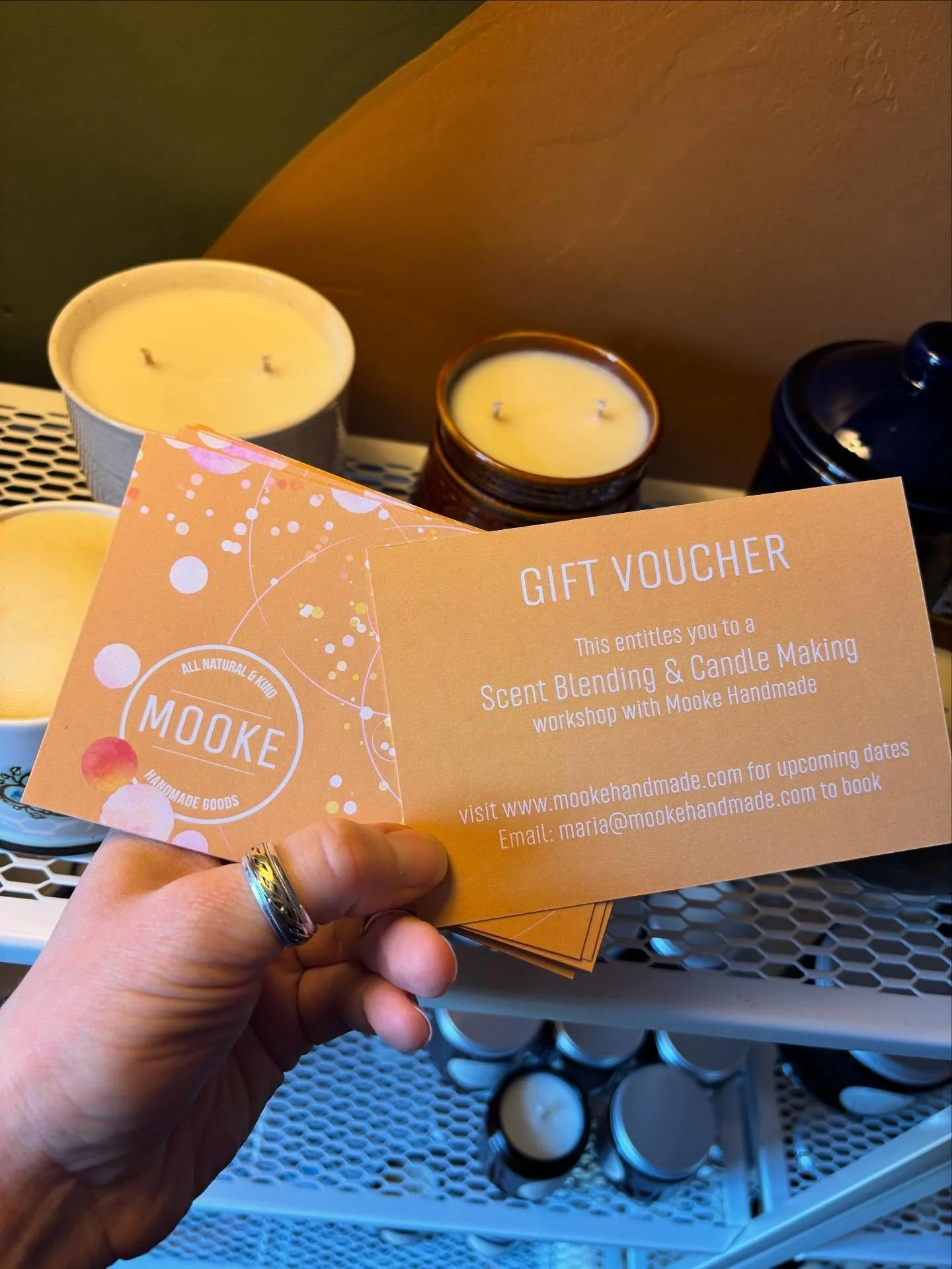 Happy Saturday folks.

As we hurtle towards Christmas I wanted to pop this here. 
If you&rsquo;d like to gift someone you love something extra, I can heartily recommend a scent blending workshop. I can post the gift voucher in a hand written card dir