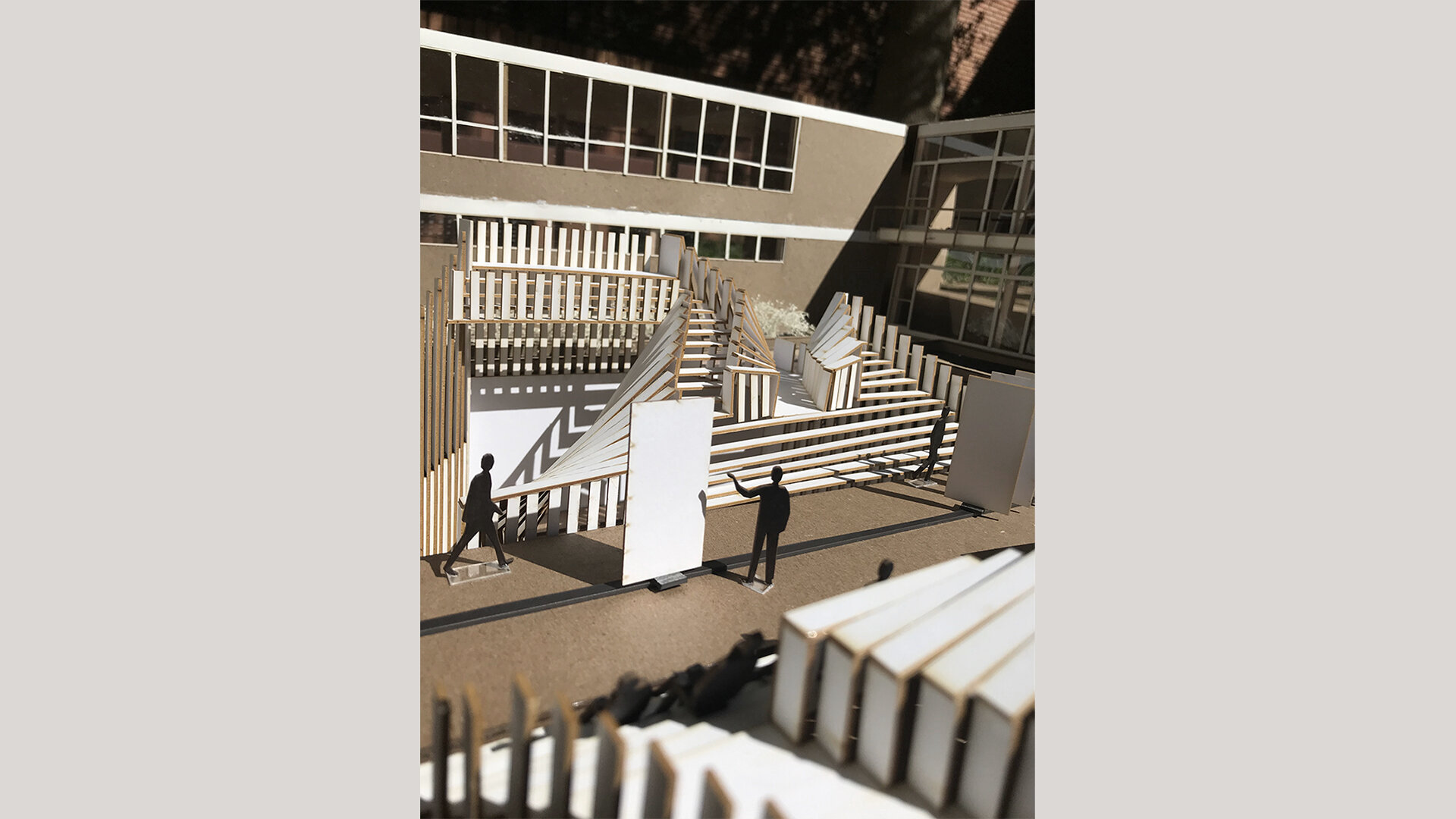 model-2.jpg