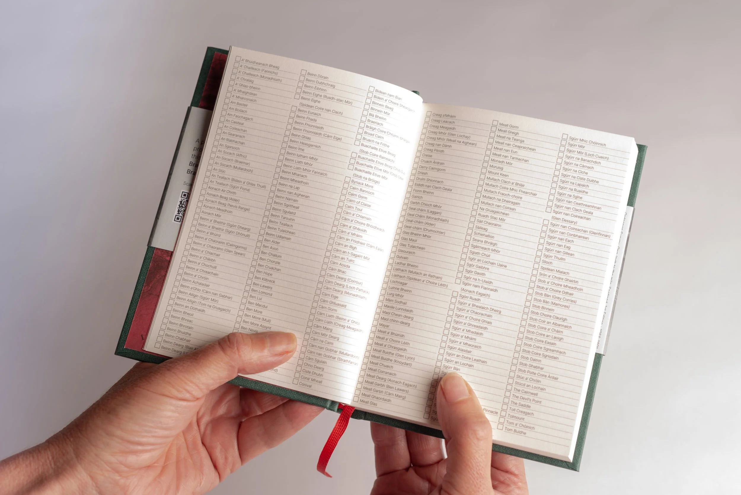 Munro Collection Studio Shots-21.jpg