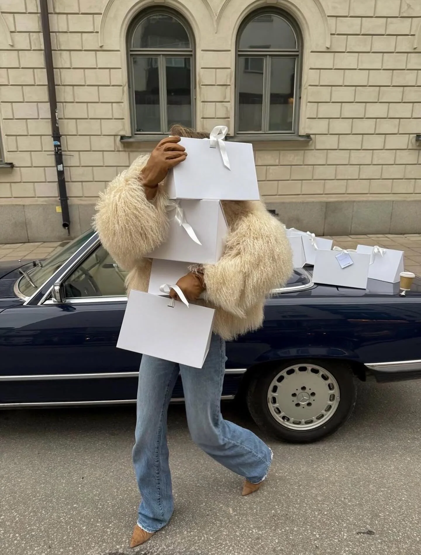 We&rsquo;re hiring ✨

Looking for a part-time sales associate with a true passion for fashion and a love for helping customers feel their best. Saturdays are a must!

Interested? Send your resume to tinamdragone@sbcglobal.net 💌