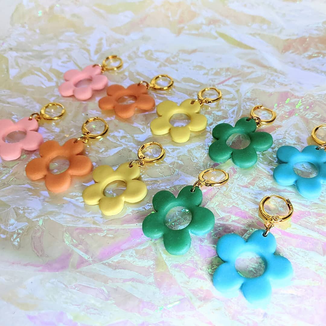 Flower Power collection out NOW! Available in 5 pastel colors. Link in my Etsy. I'm going to be doing a FLASH SALE on these bad boys from now until the end of the day (12 am EST)💥