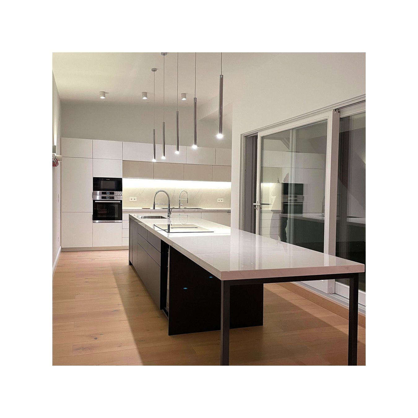 kitchen 00.jpg