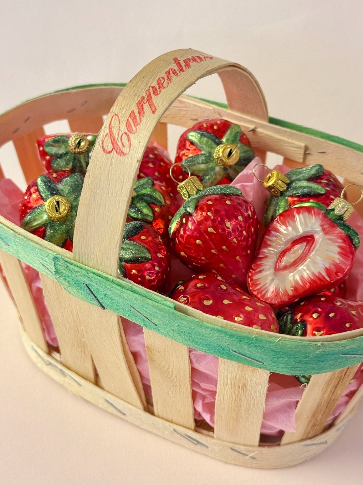 Ornaments fever ✨🎄🐞

#christmasornaments