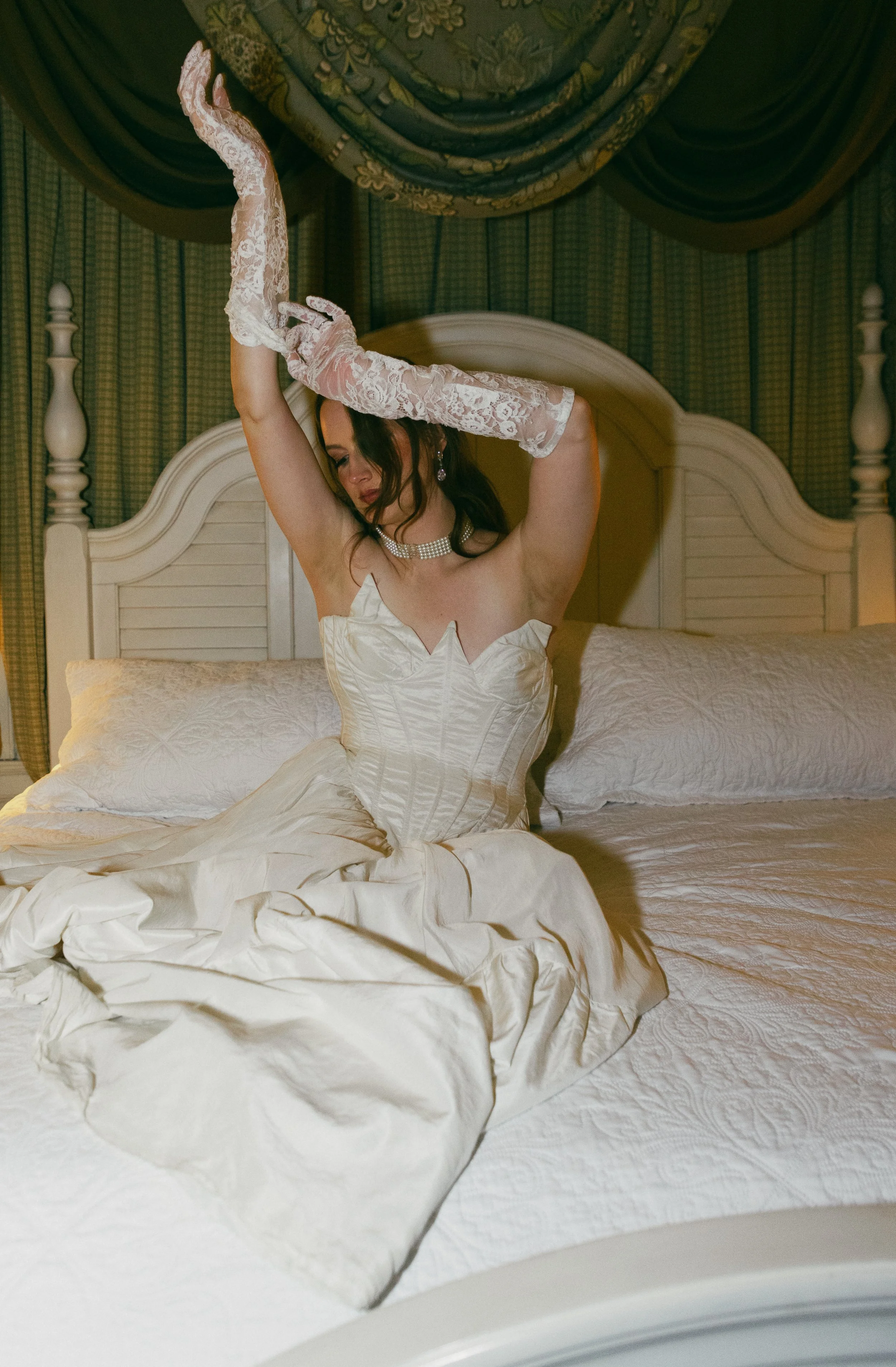 Bride posing for portraits at The Club Continental in Orange Park Florida