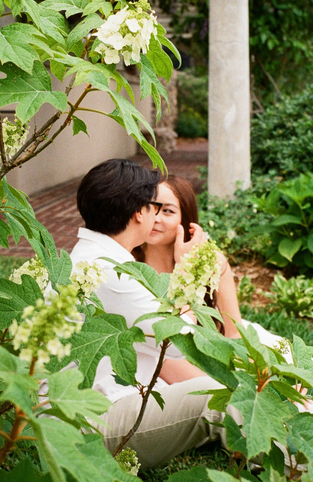 Film engagement session in the Cummer Museum gardens.