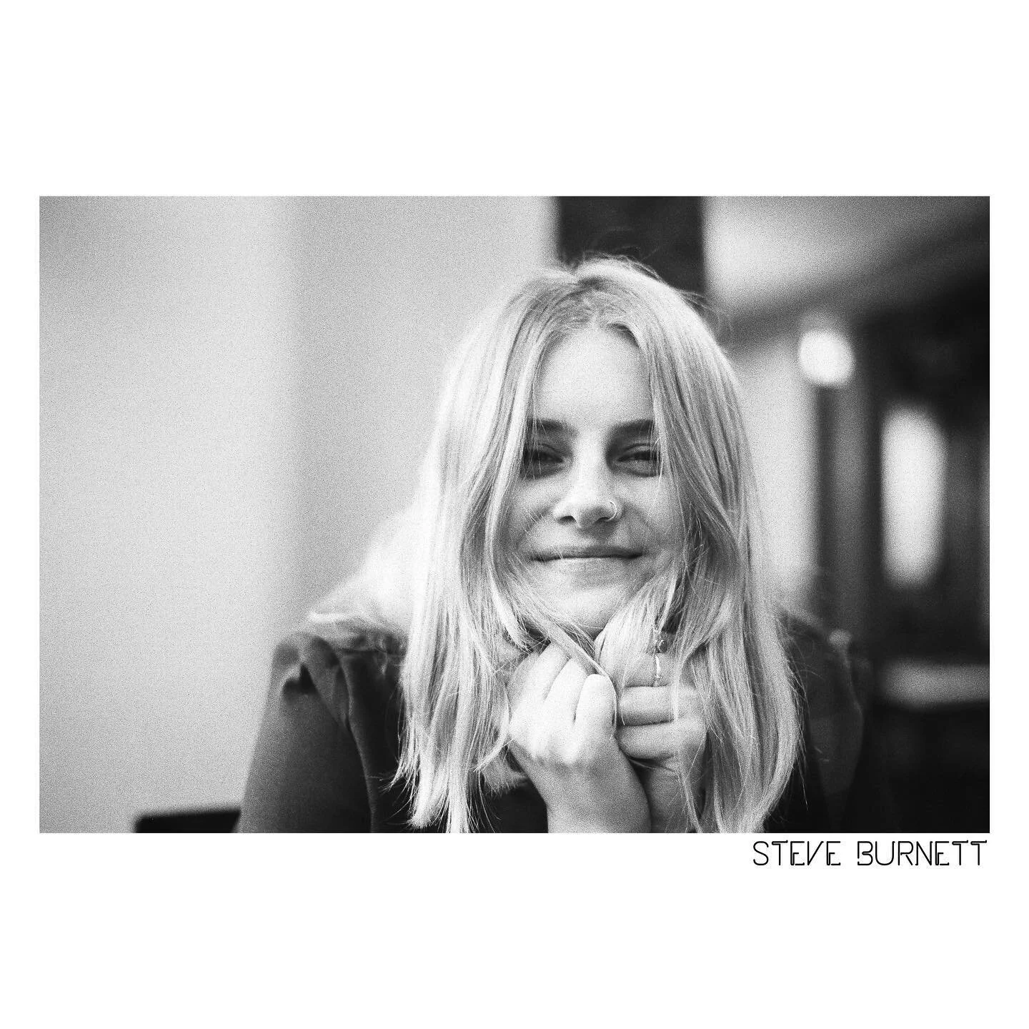 BBK: Smiley Lunch
.
ποΈ Agfa APX400, shot at ISO 800, pushed 1 stop
π· Olympus OM2n, Zuiko MC 50mm f1.8
β¨ @izzieboo 
.
The little BBK having afternoon beers on holiday and looking all the pretty
.
#olympusom2 #agfa #bnwfilm #filmphotography #grainisg