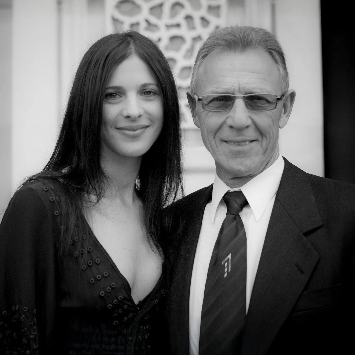 &bull; TO THE STARS AND BACK &bull;
Today marks eight years since my dad passed, and still, the tenderness of missing him finds me every day. 
Just last week, the beautiful @jo_grams_photographer sent me this photo, one I had never seen before. Openi