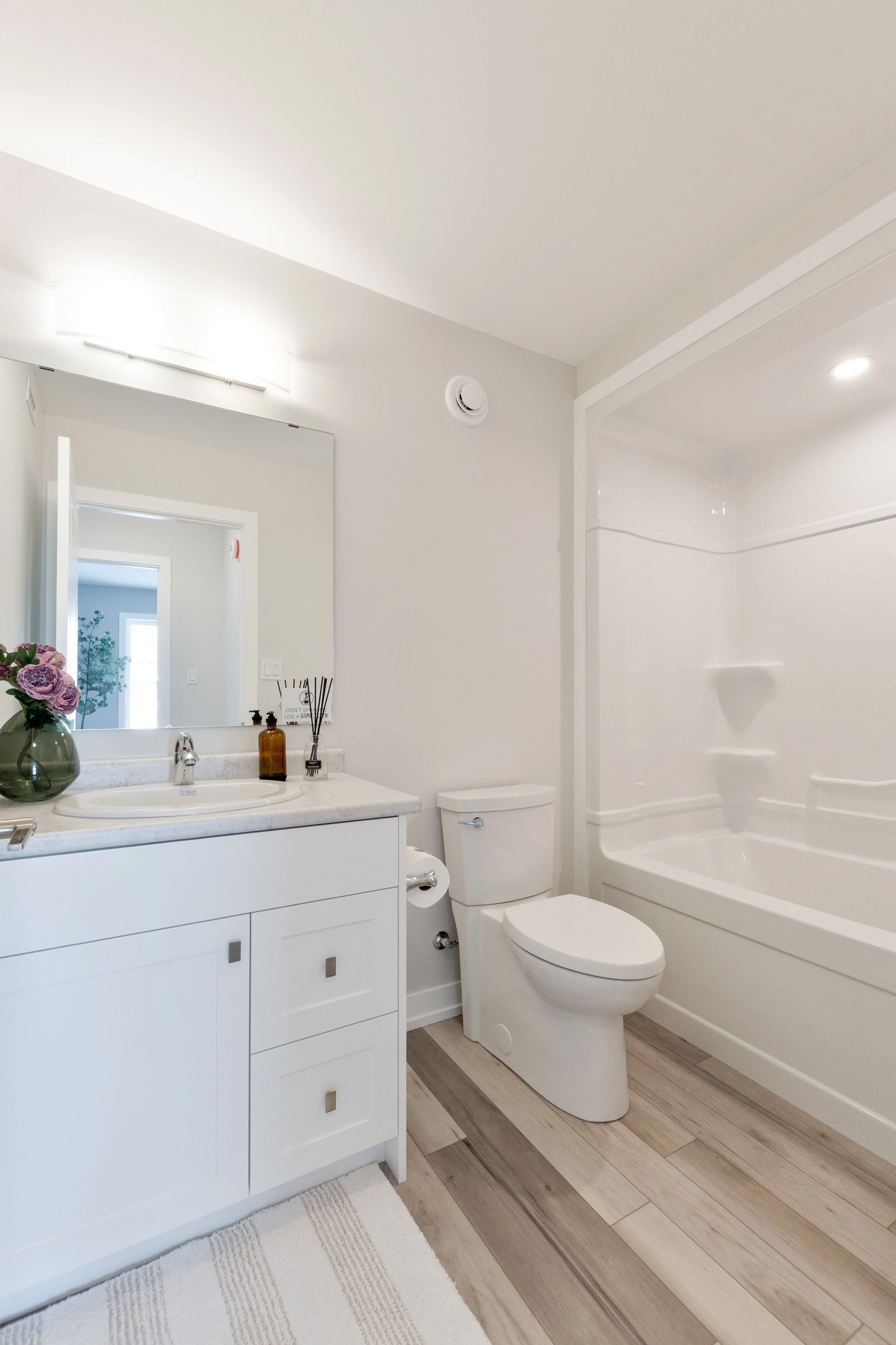 010-10 169 Styles Dr.jpg