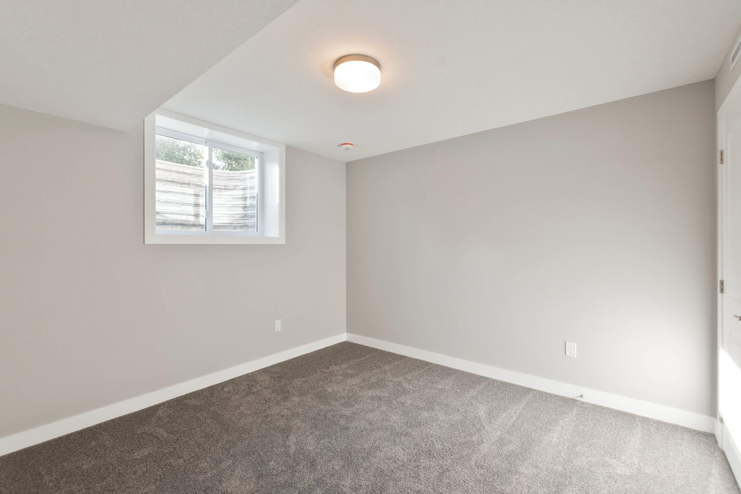 044-44 169 Styles Dr.jpg