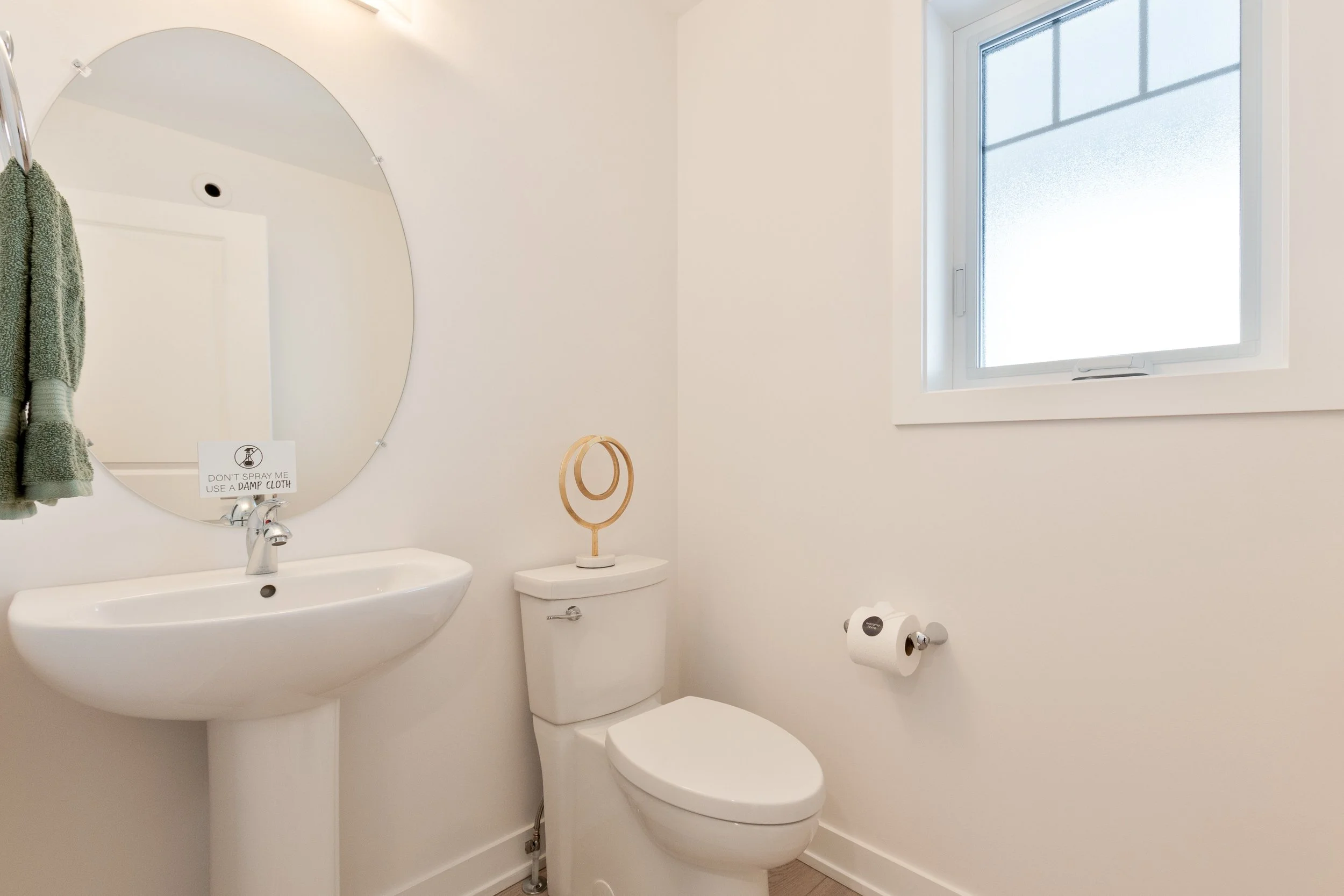 007-07 67 Harrow Ln.jpg