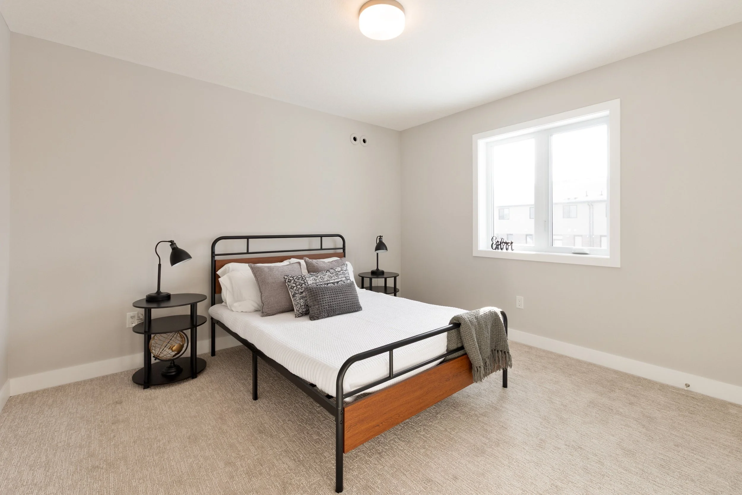 031-31 67 Harrow Ln.jpg