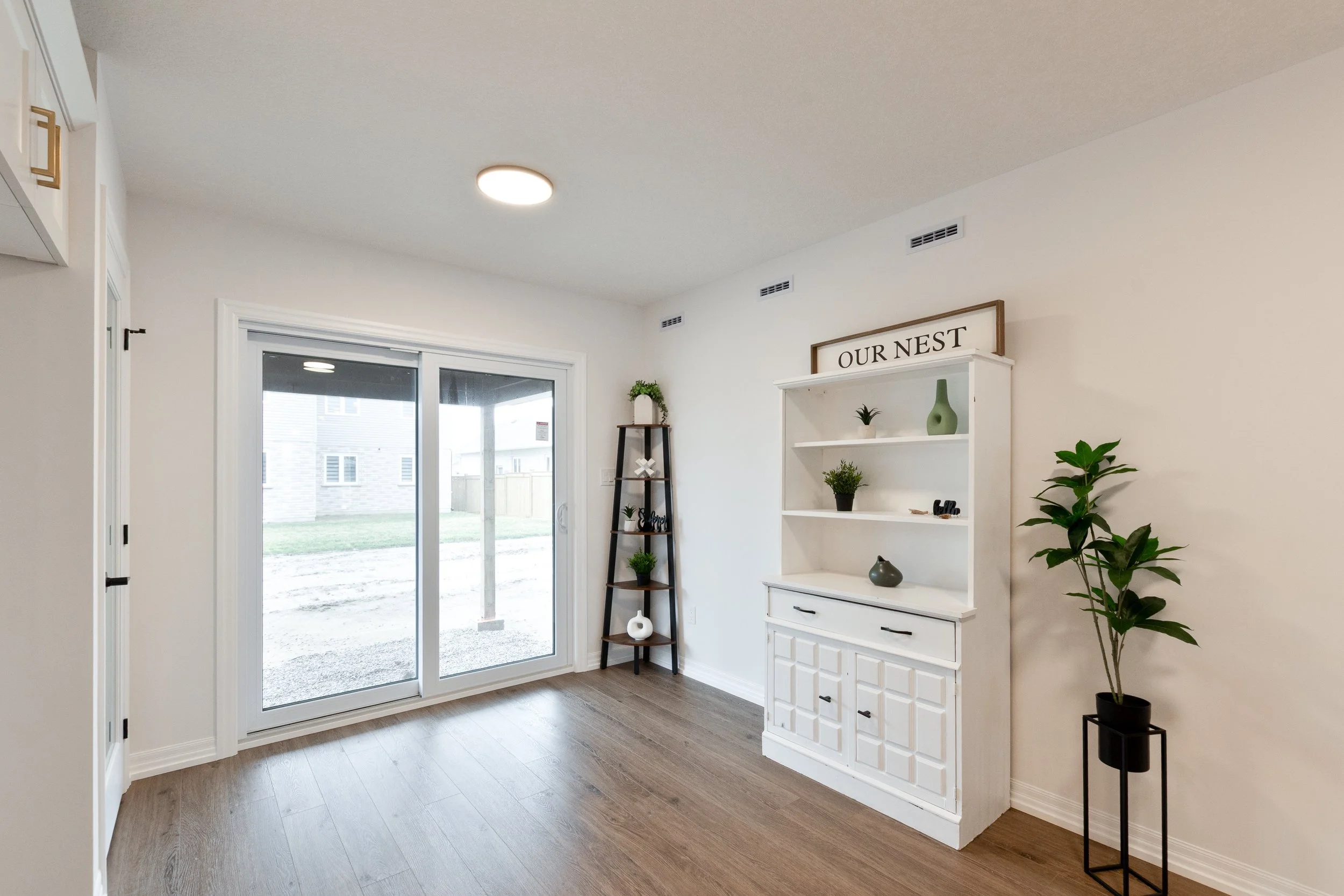 016-16 14 Harrow Ln.jpg