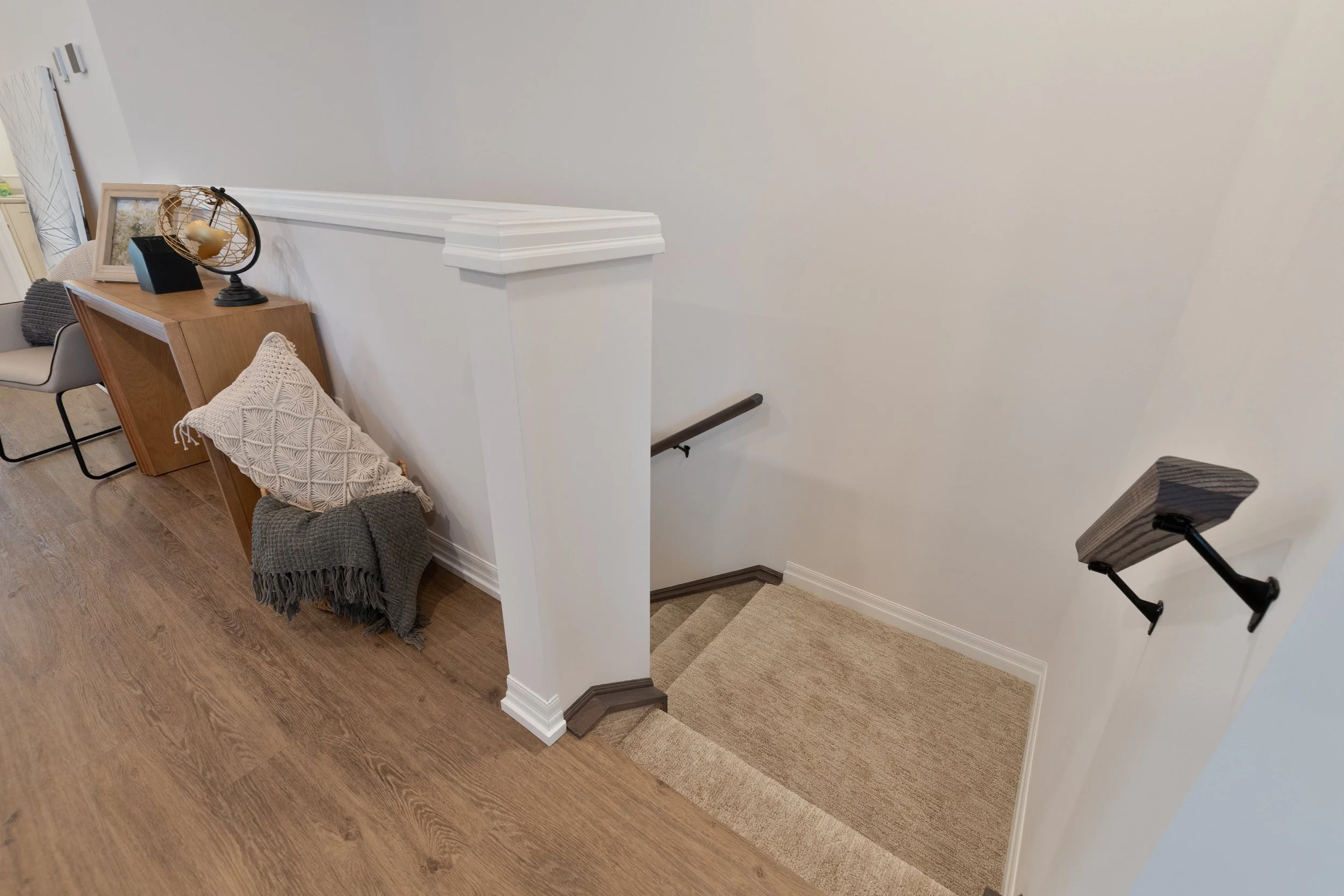 031-31 14 Harrow Ln.jpg