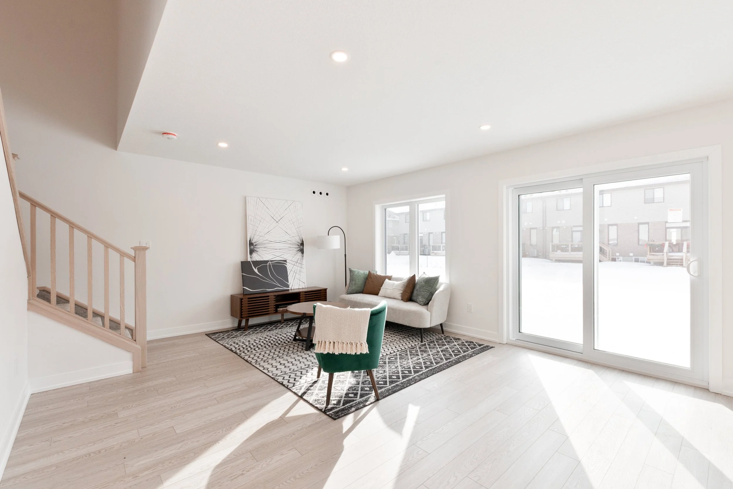 017-17 67 Harrow Ln.jpg