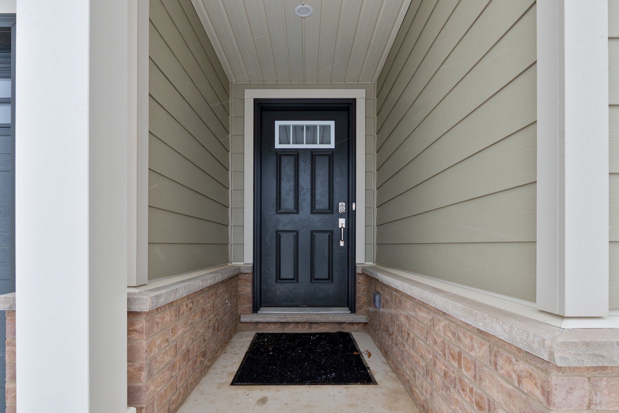 004-04 169 Styles Dr.jpg