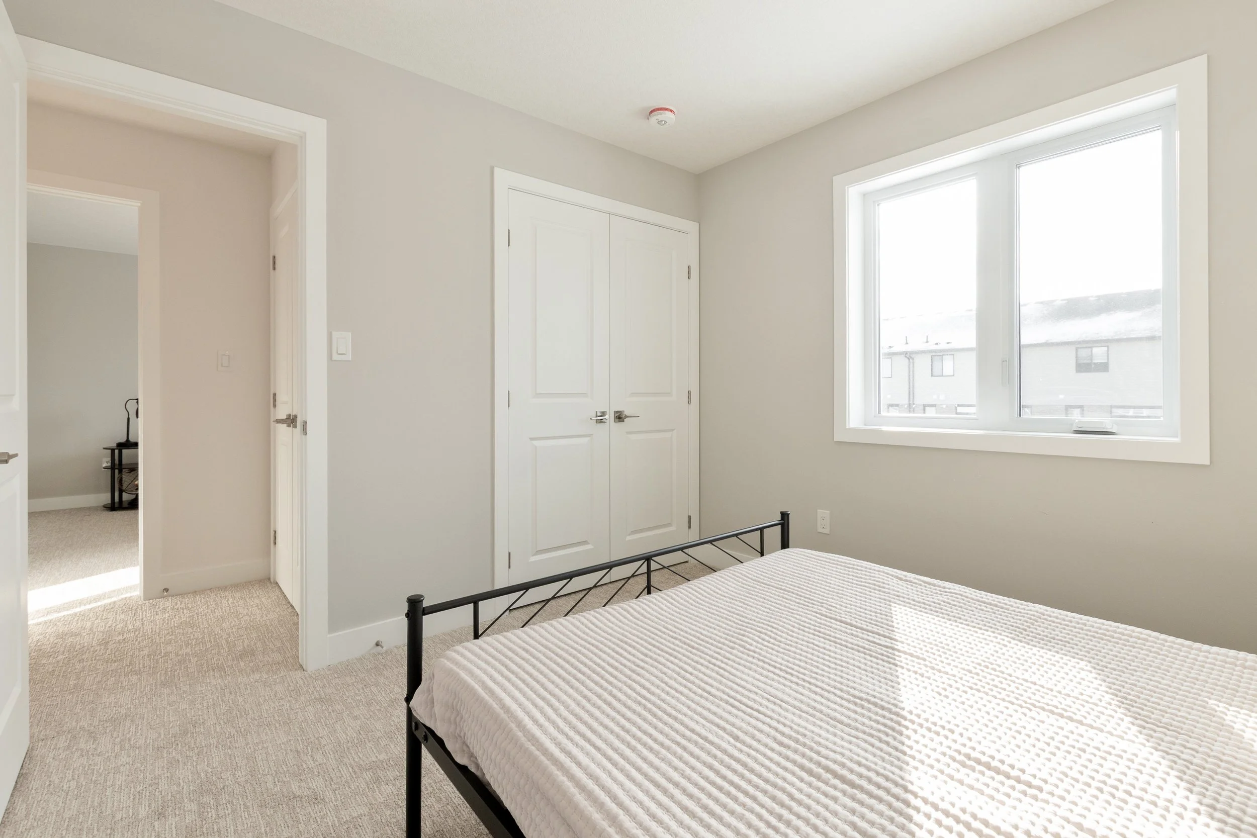 030-30 67 Harrow Ln.jpg