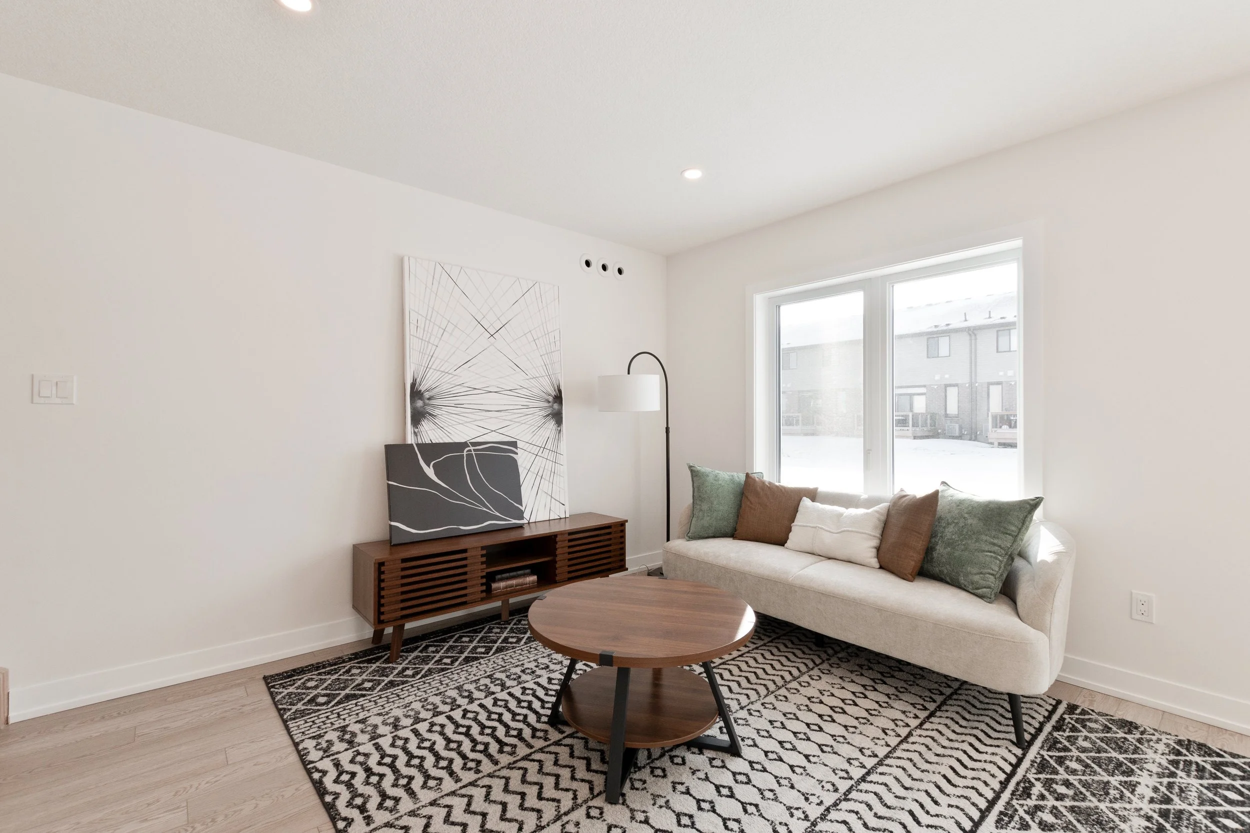 018-18 67 Harrow Ln.jpg