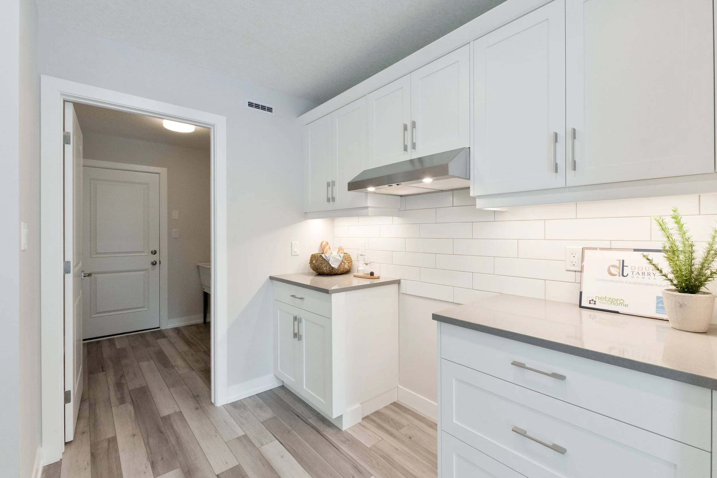 029-29 169 Styles Dr.jpg