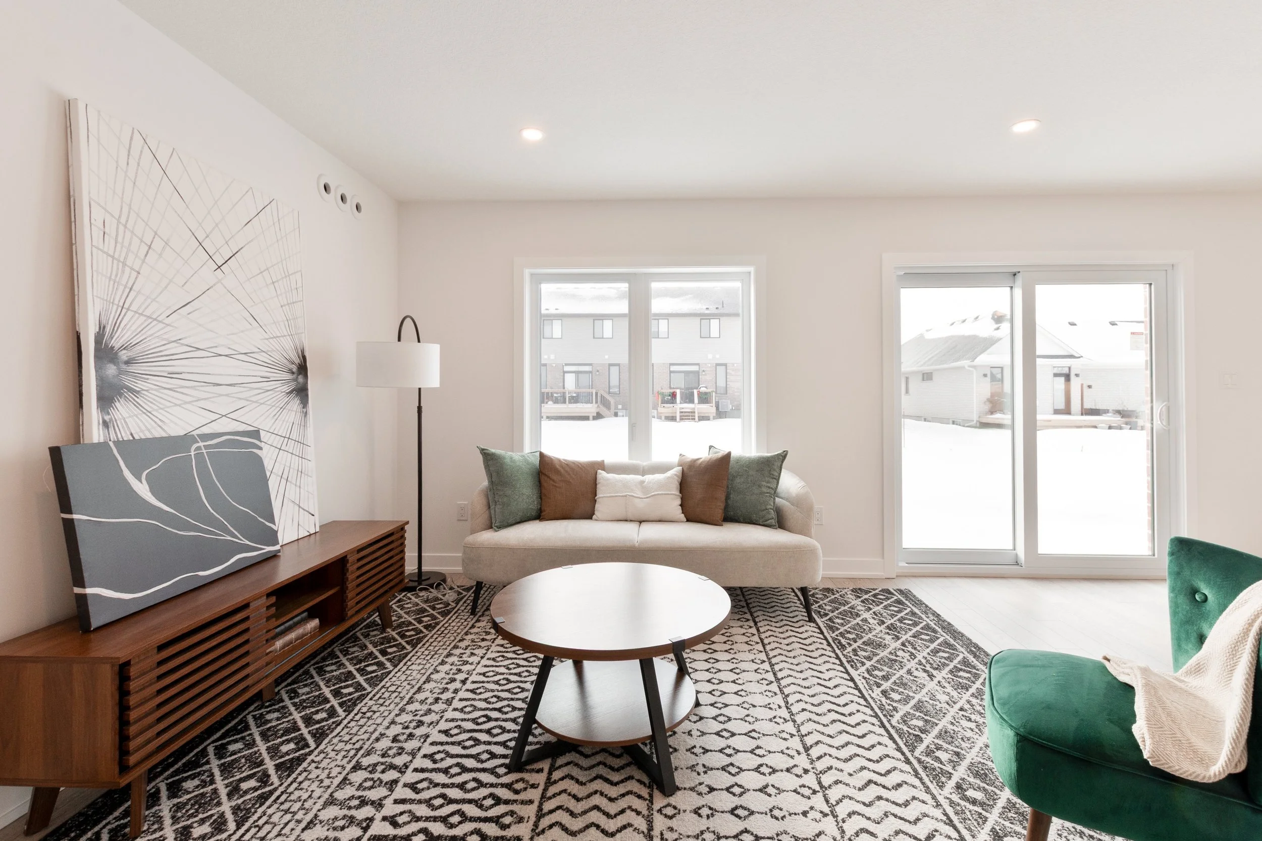 021-21 67 Harrow Ln.jpg