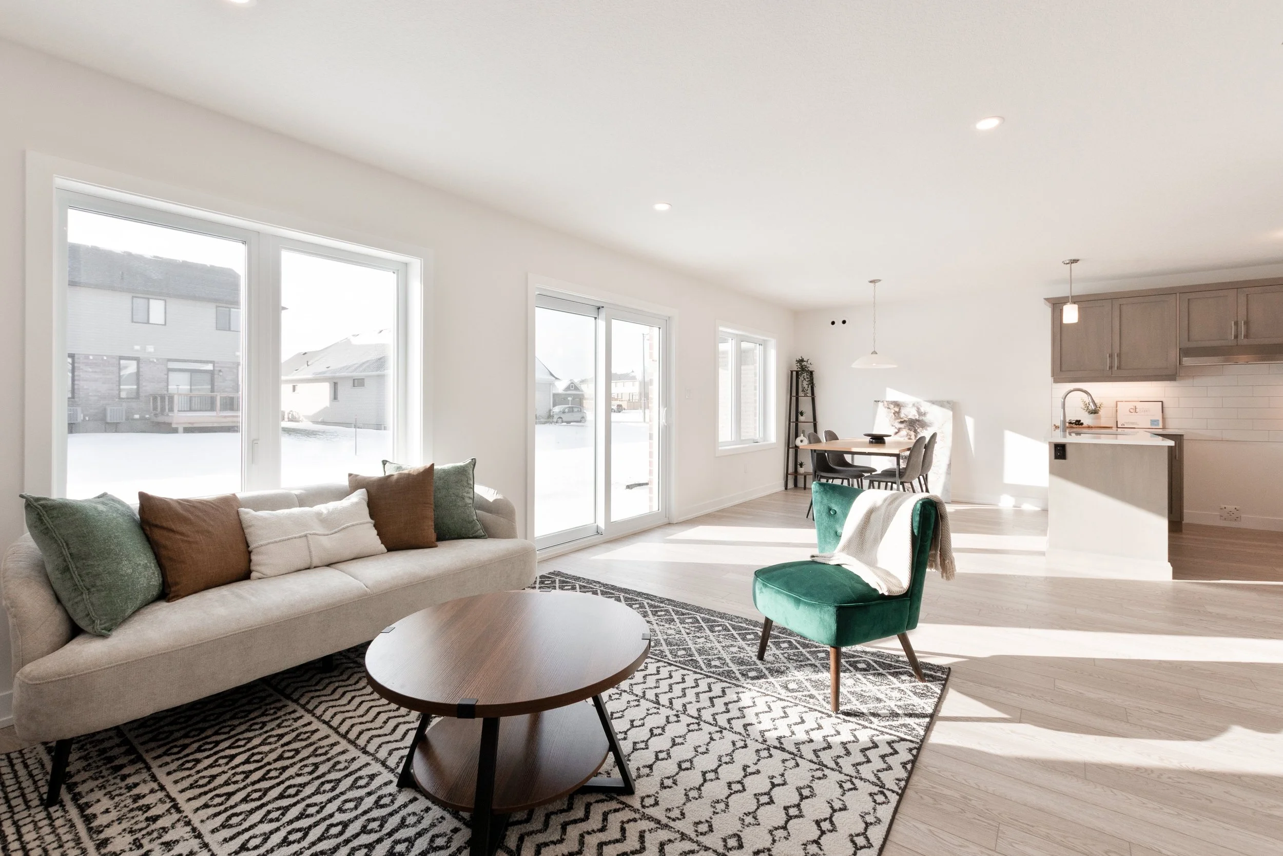 019-19 67 Harrow Ln.jpg