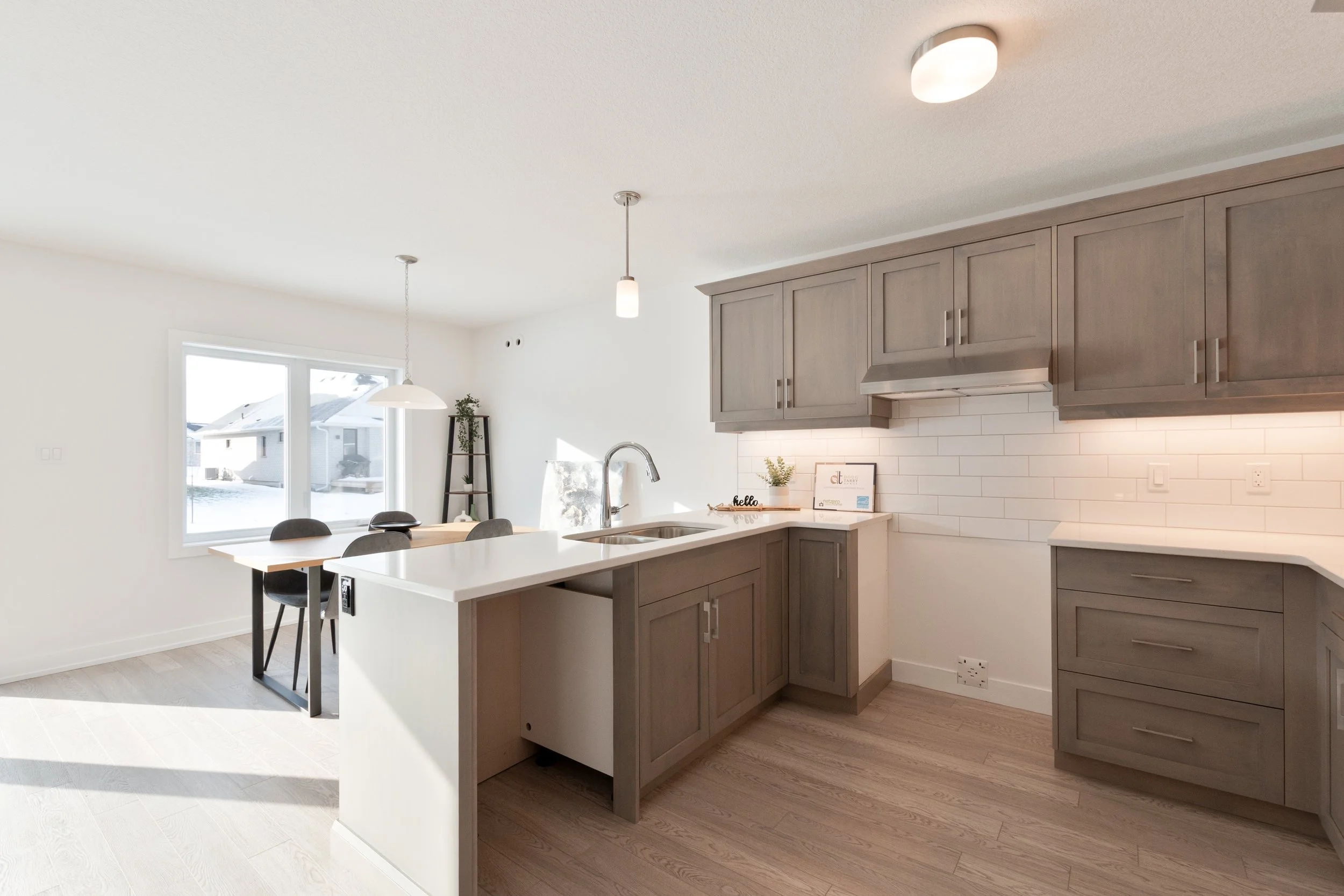 009-09 67 Harrow Ln.jpg