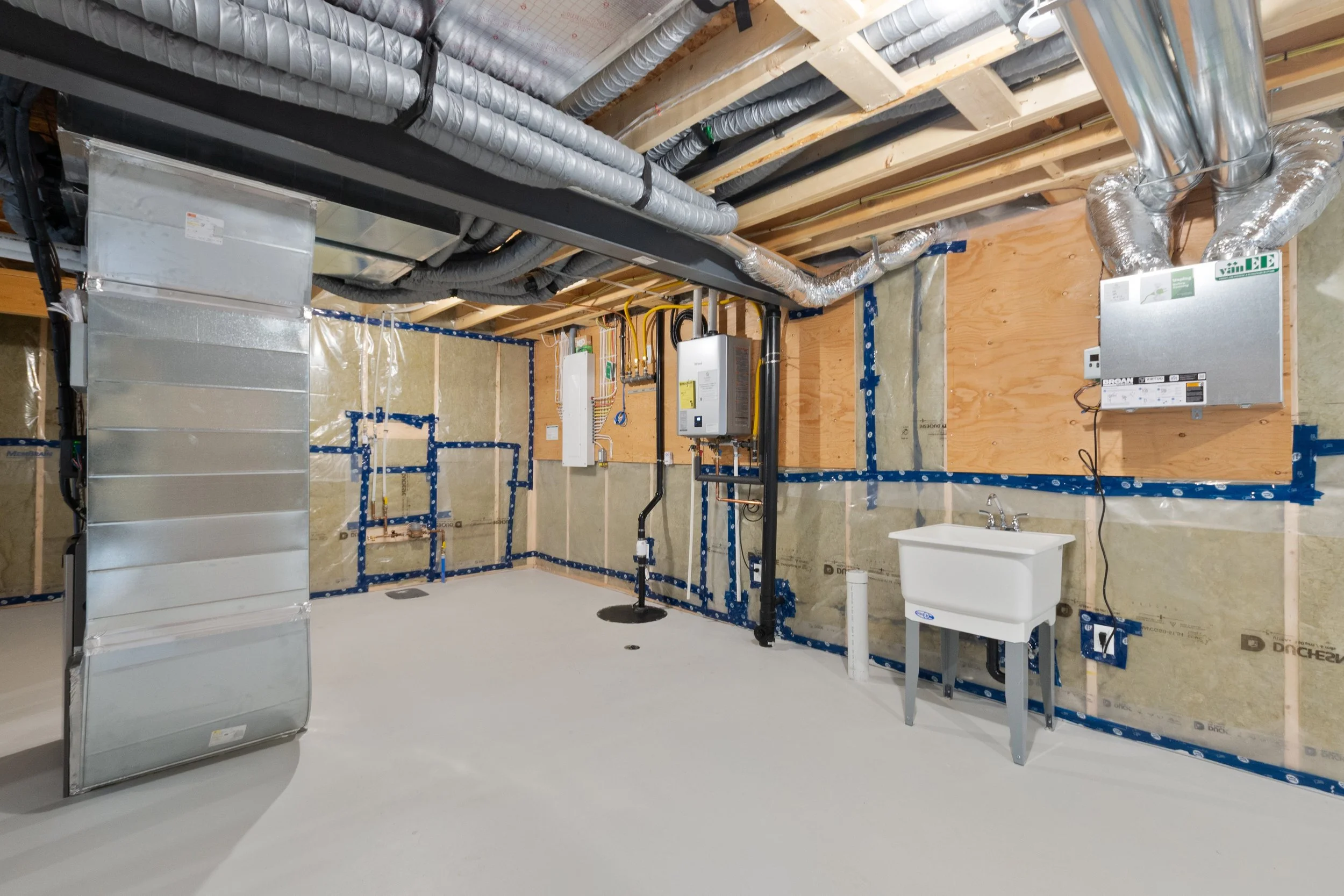 035-35 14 Harrow Ln.jpg