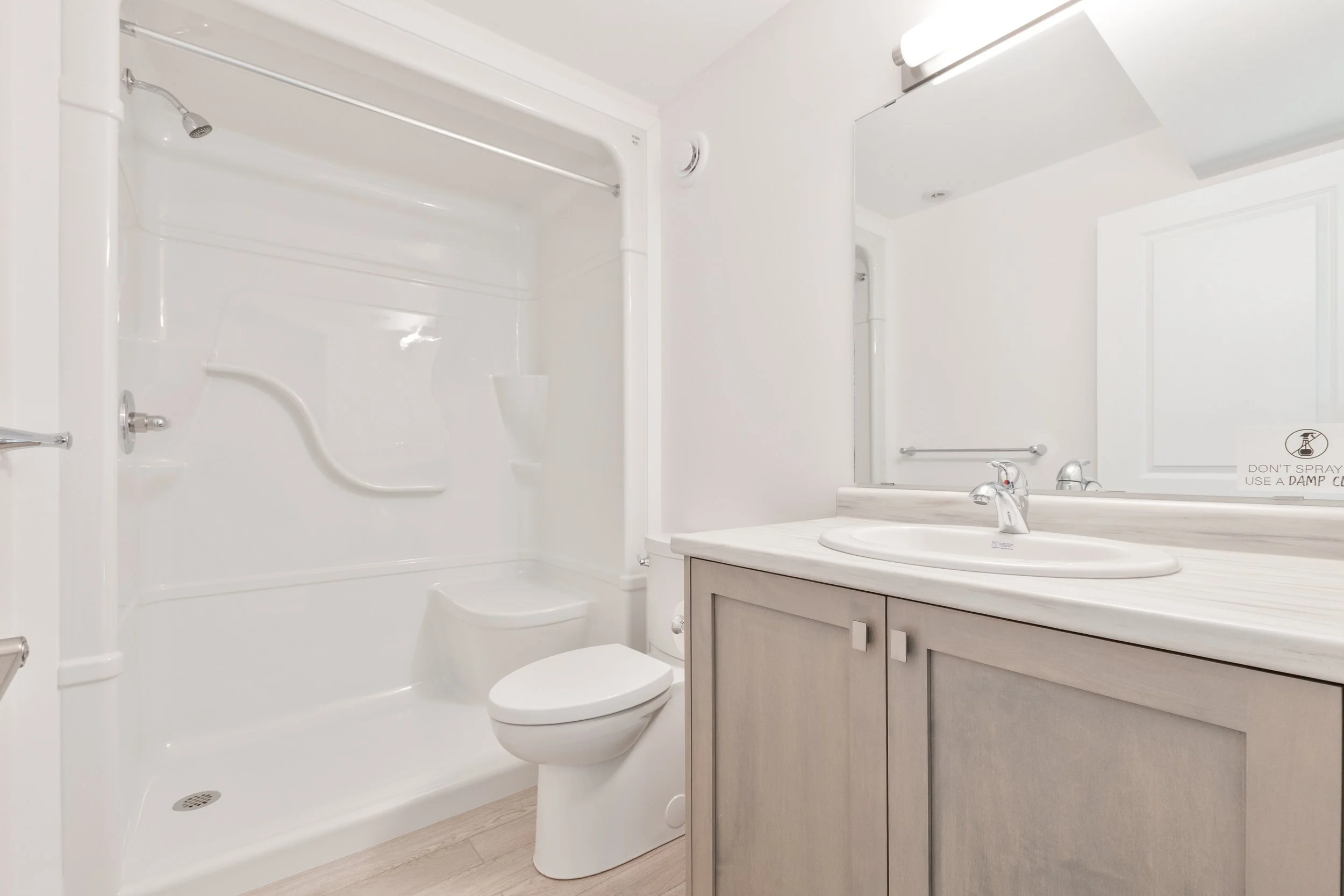 039-39 67 Harrow Ln.jpg